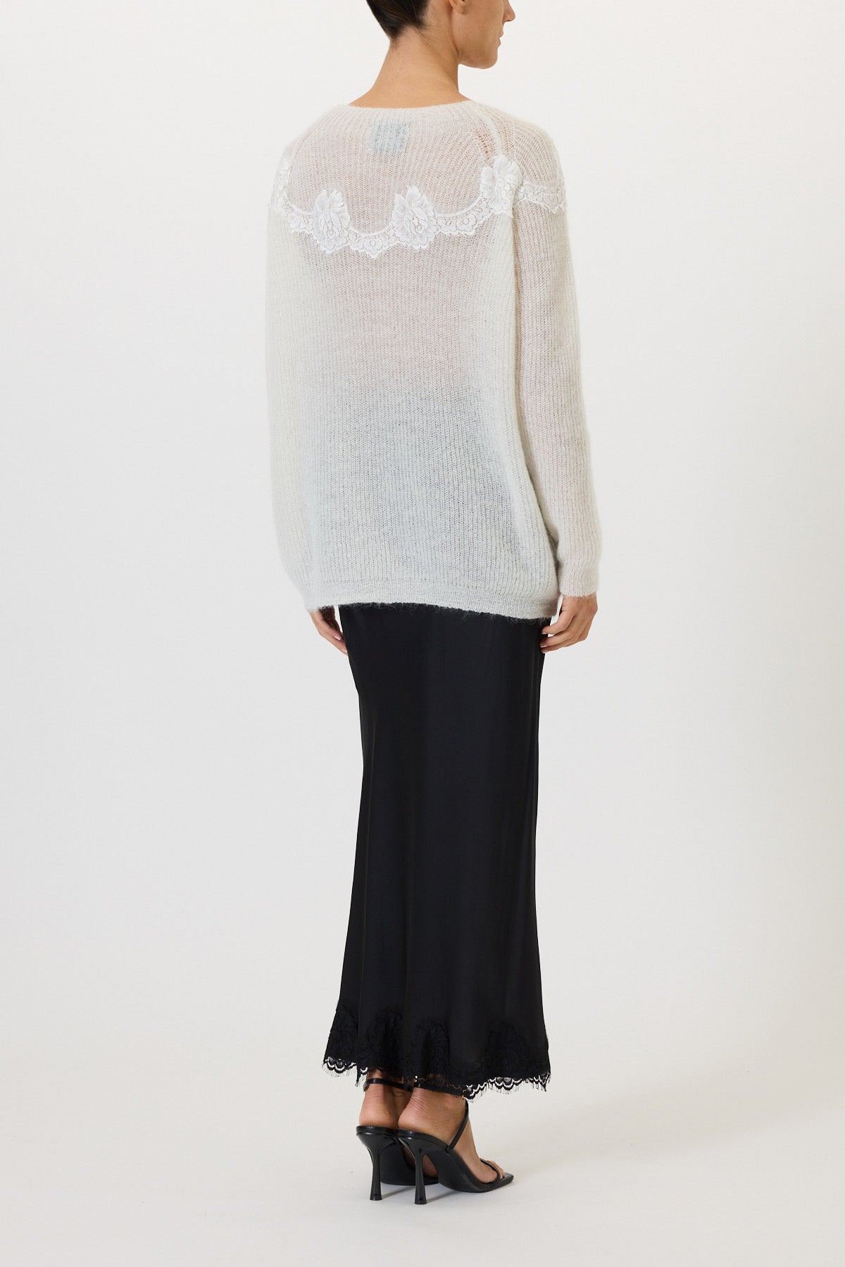 Boat neck sweater with lace