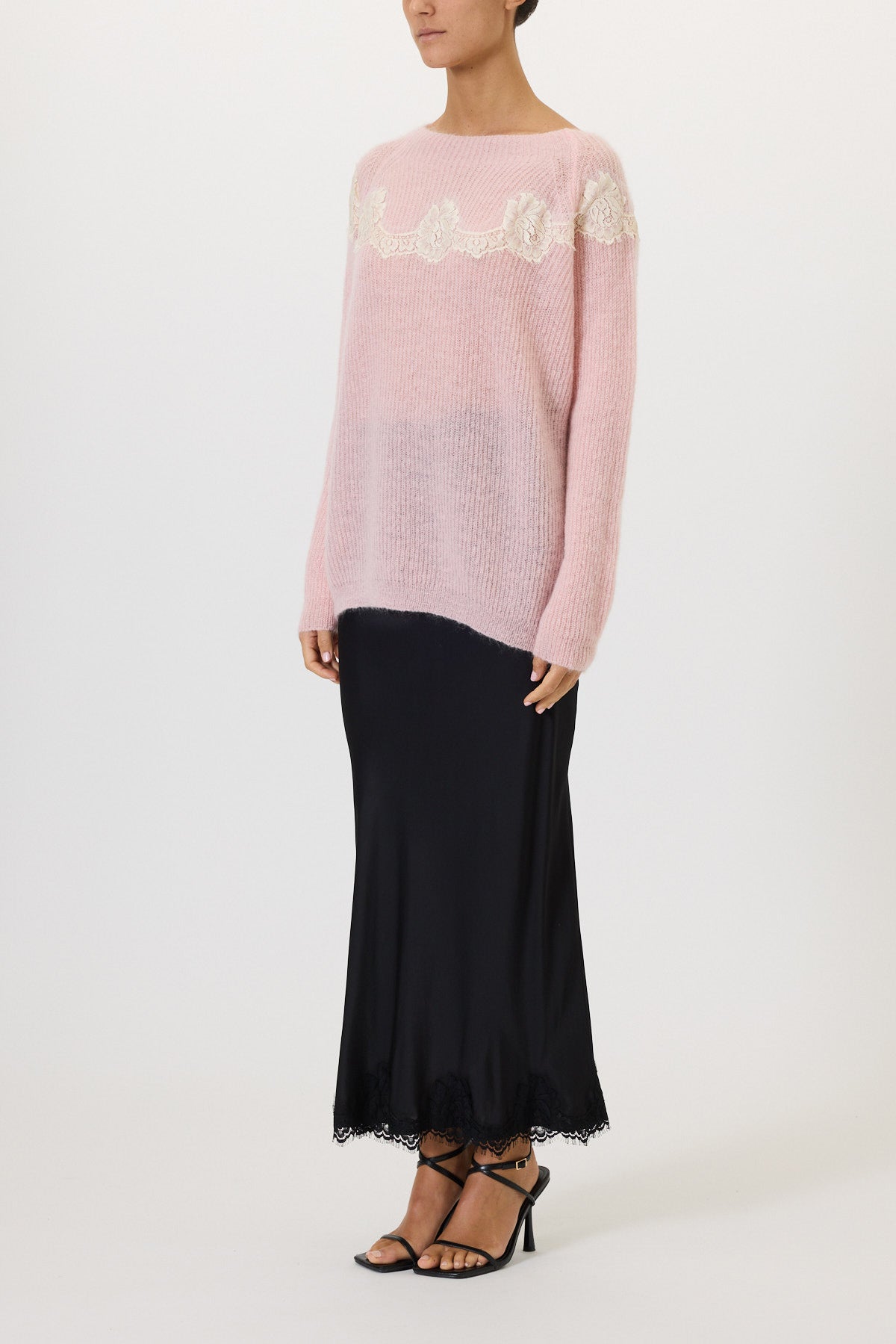 Boat neck sweater with lace