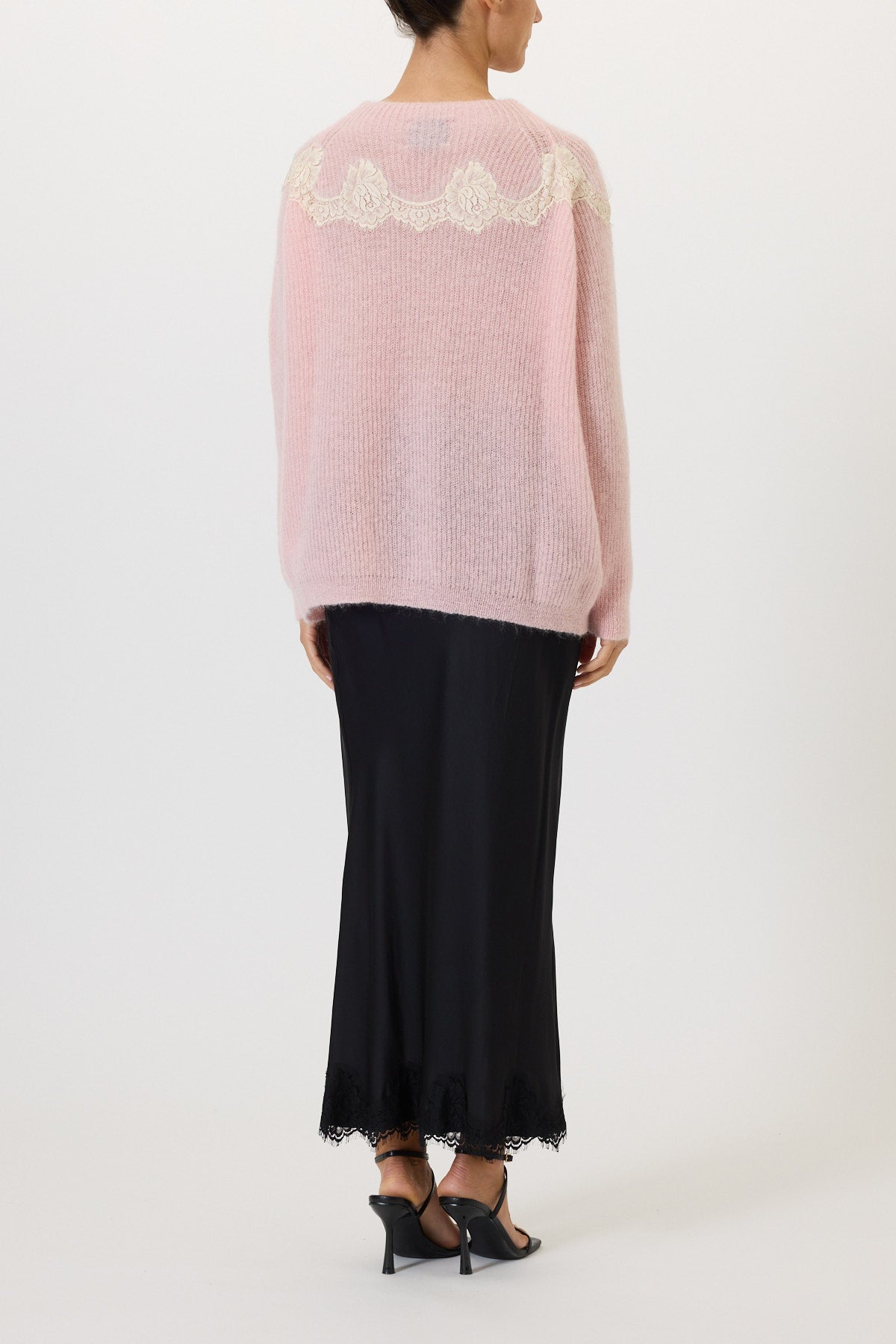 Boat neck sweater with lace
