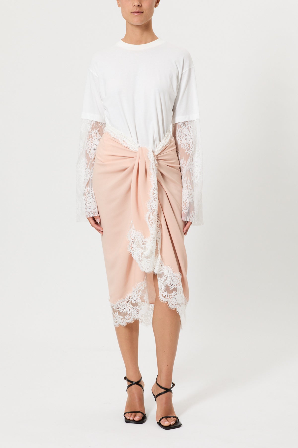 SHAWL WITH LACE