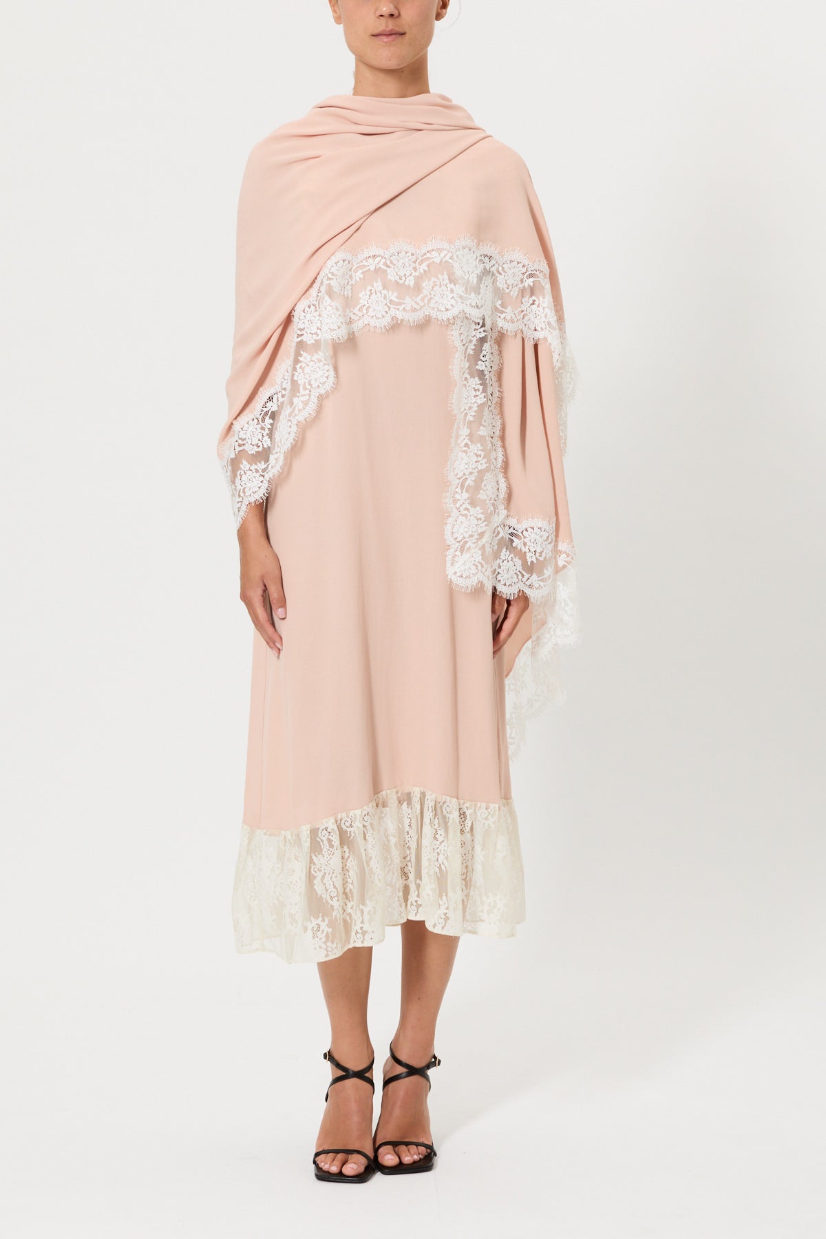 SHAWL WITH LACE