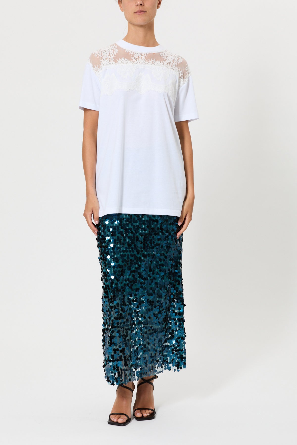 OVER T-SHIRT WITH LACE TRACKS