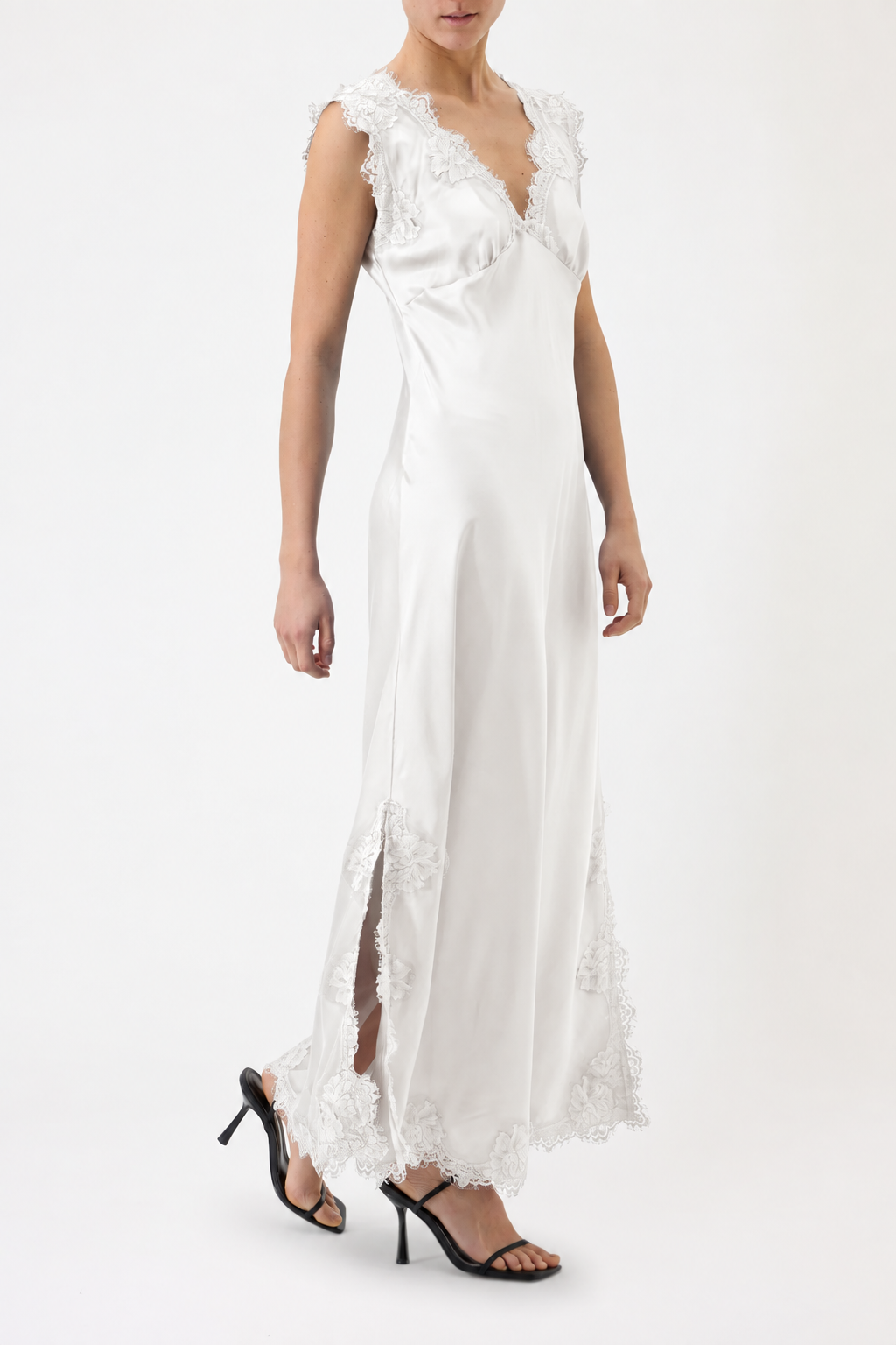 ANDREA – WIDE-STRAP VISCOSE AND LACE DRESS
