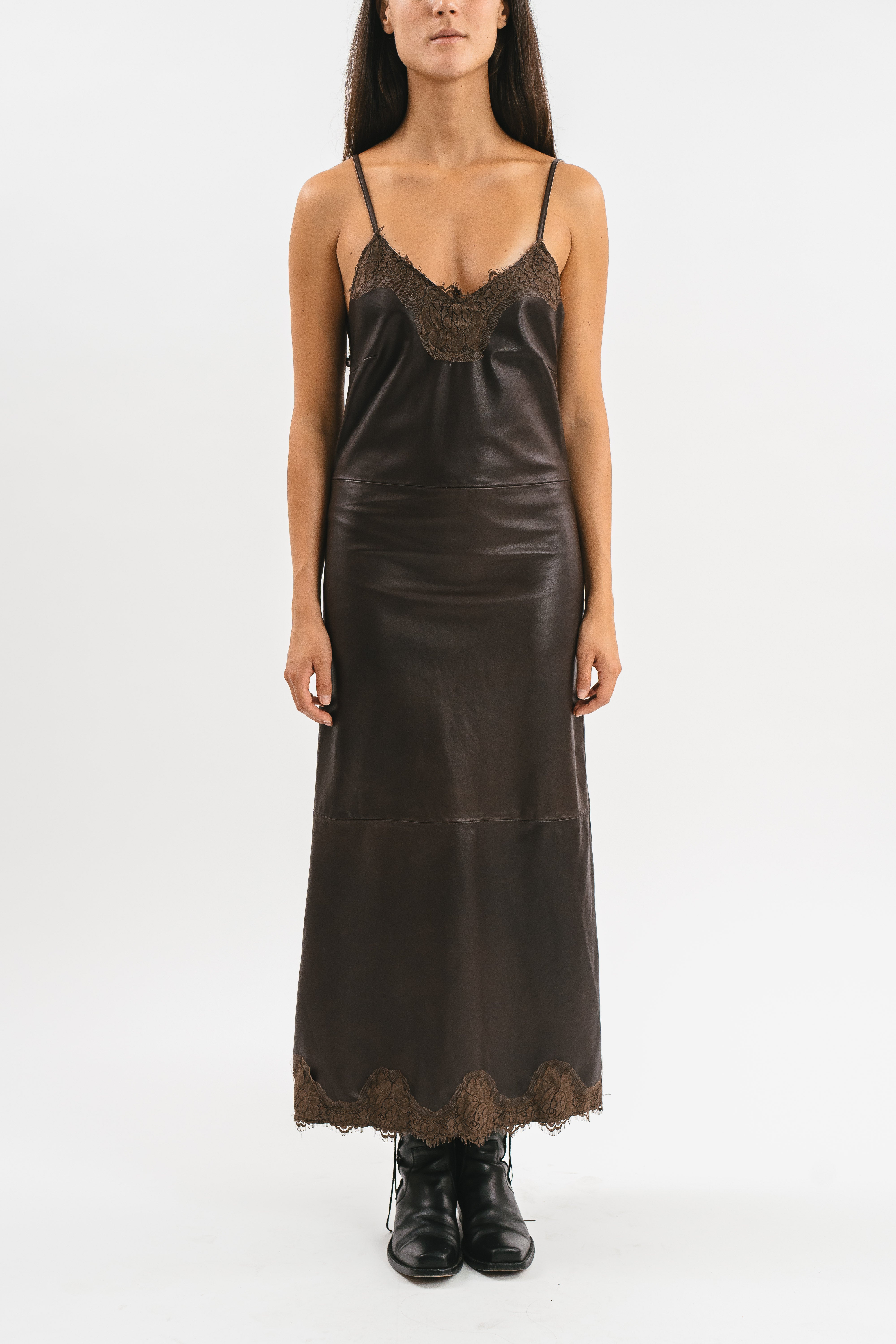 Slip dress marrone in pelle con pizzo Frontale