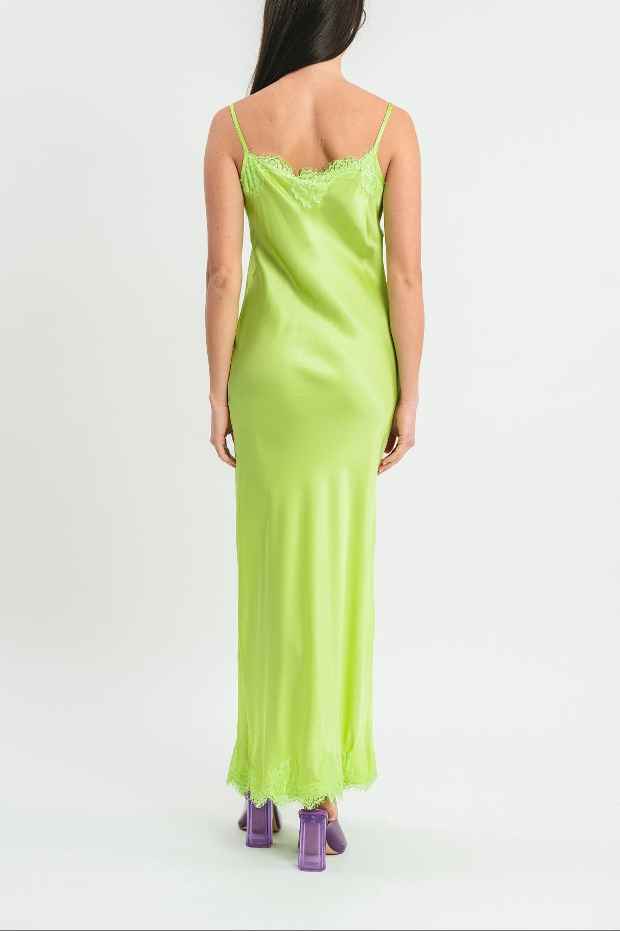 Slip Dress lime in viscosa satin elasticizzata con rifiniture in pregiato pizzo francese Posteriore