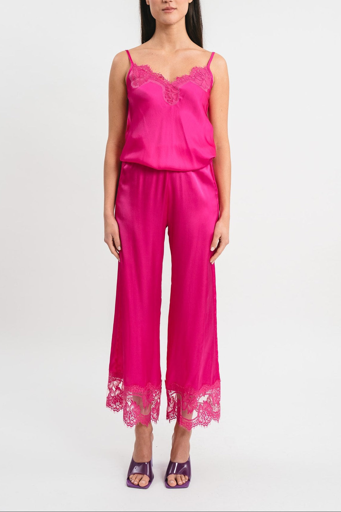 Pantalone fucsia longuette in viscosa satin elasticizzata e pregiato pizzo francese Frontale