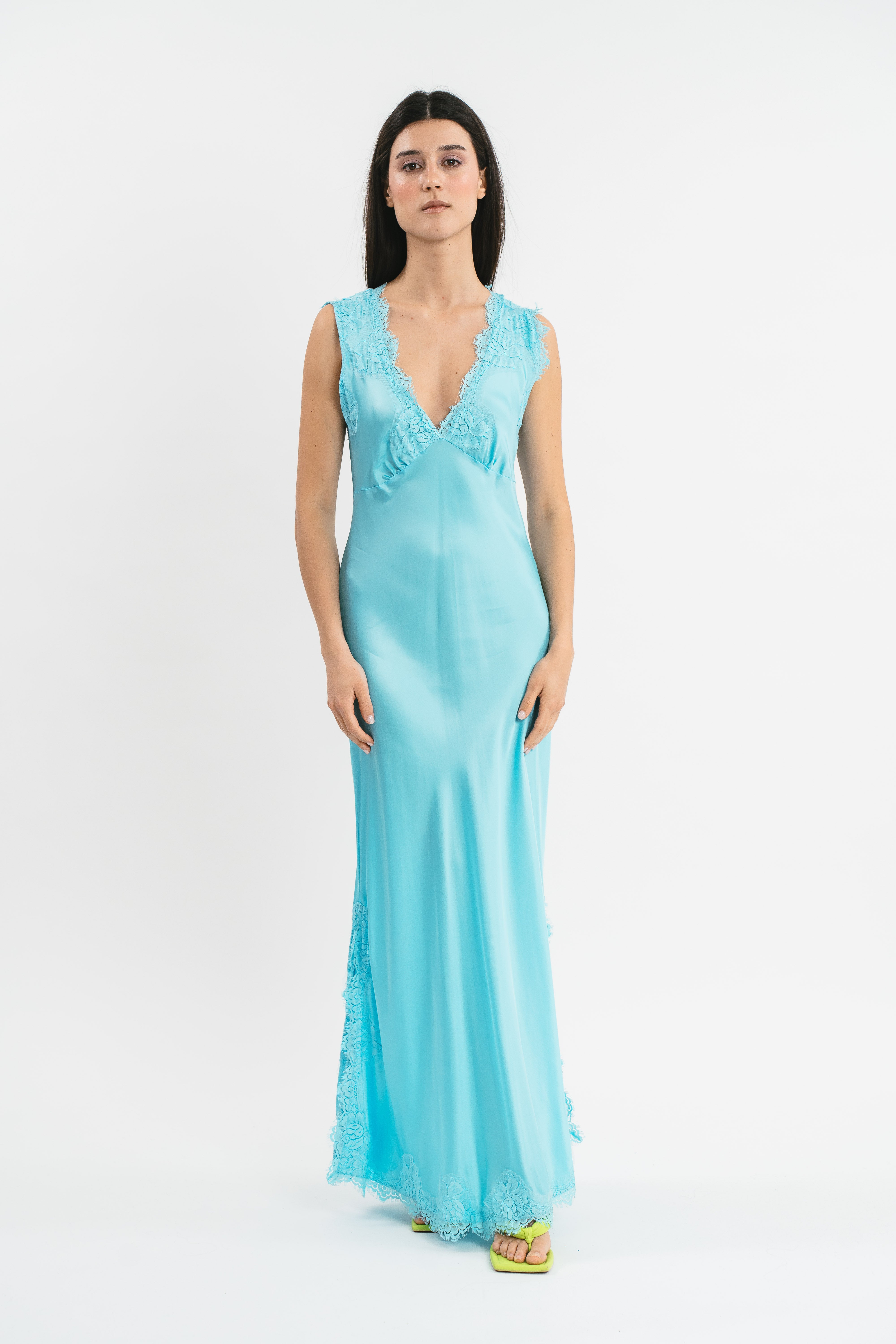 ANDREA WIDE SHOULDER SLIP DRESS IN VISCOSE WITH LACE
