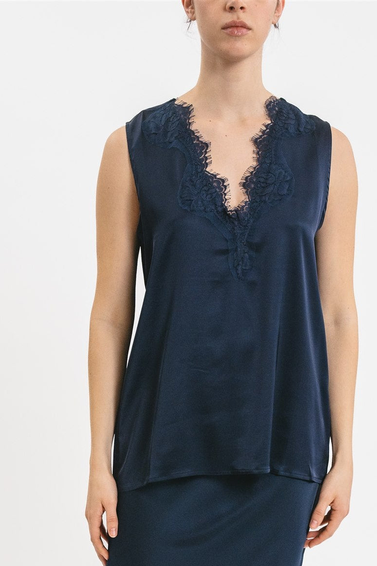 TOP MARIA VISCOSA CON PIZZO