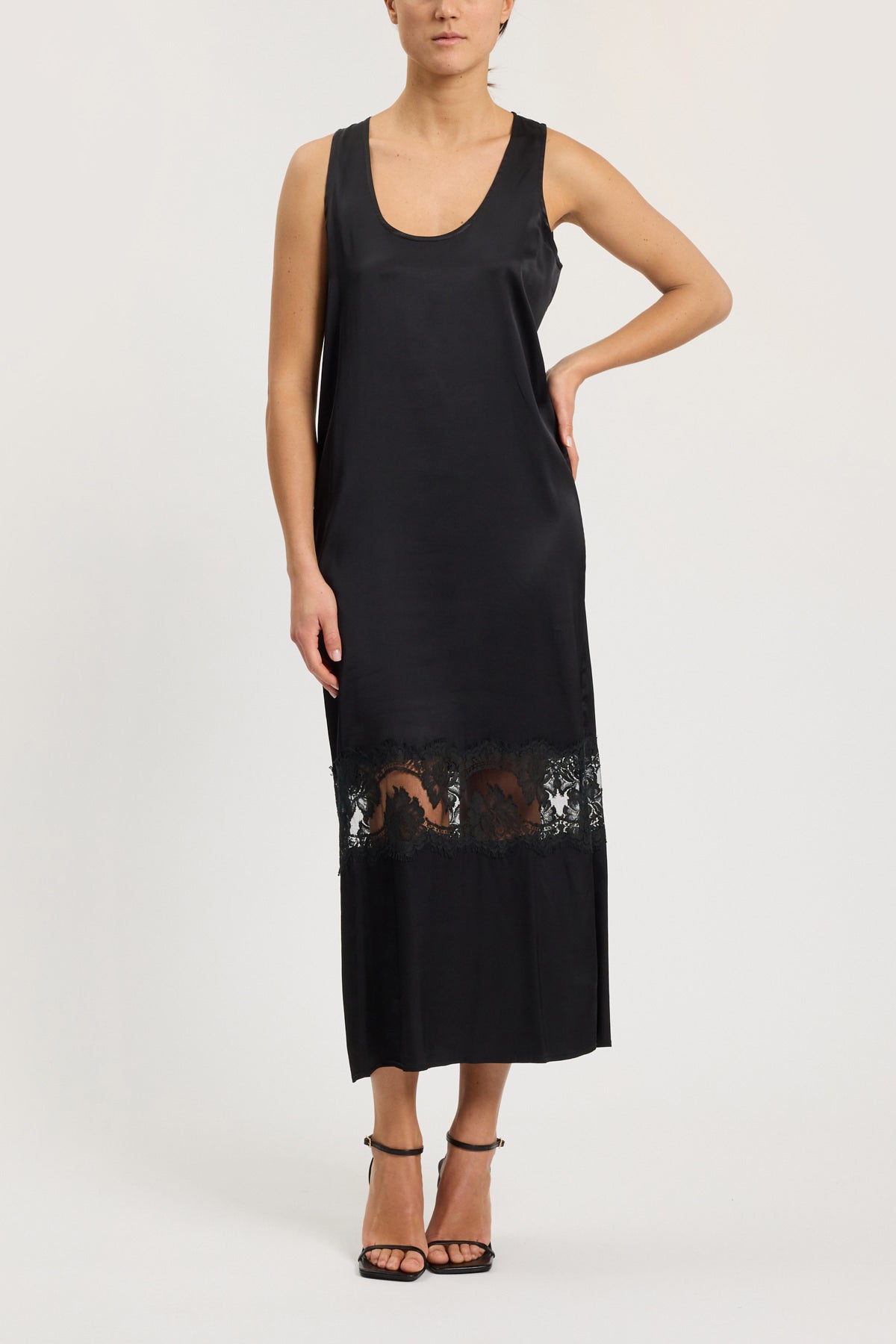 VISCOSE DRESS WITH LACE INSERT