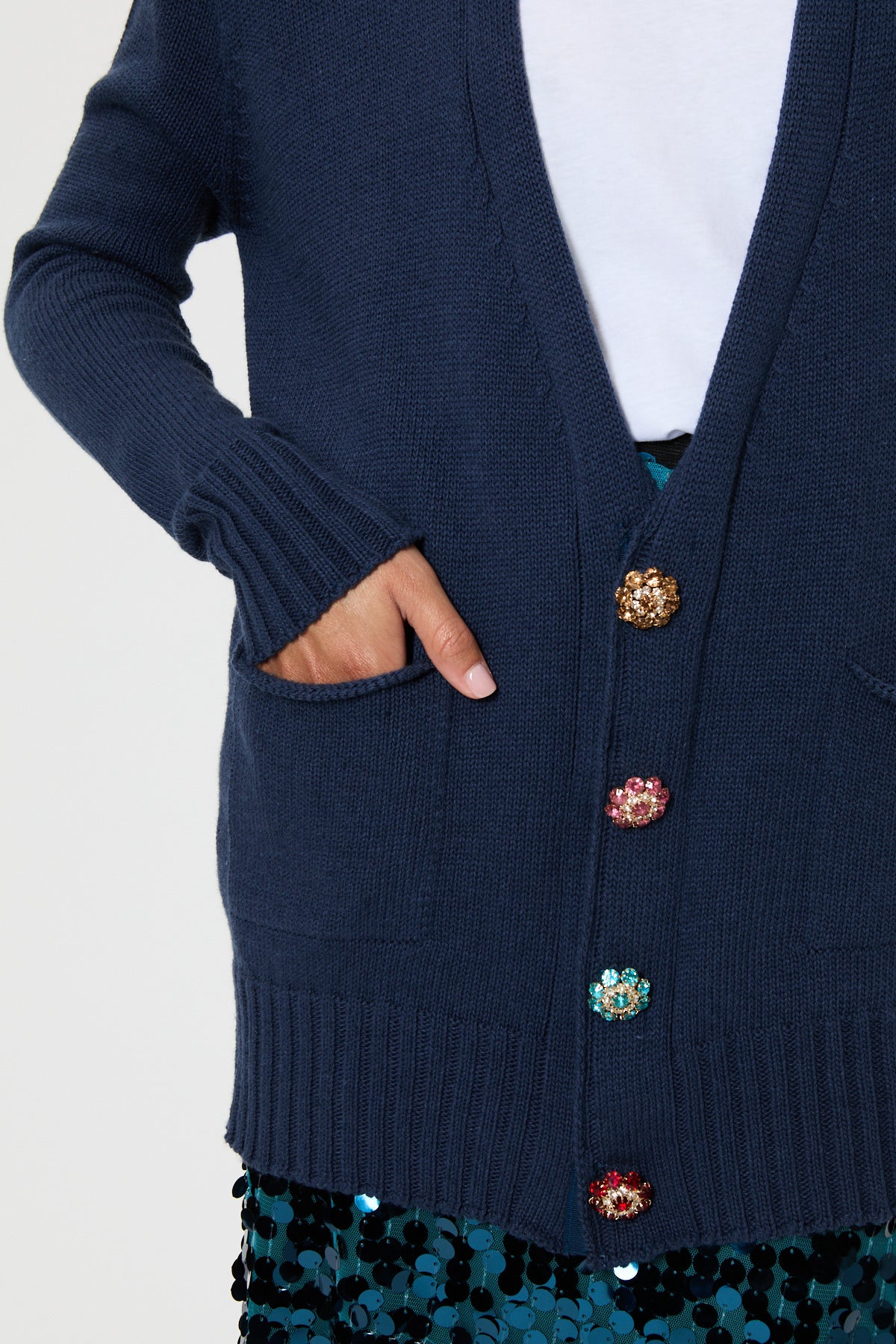 CARDIGAN CON TASCHE E BOTTONI GIOIELLO