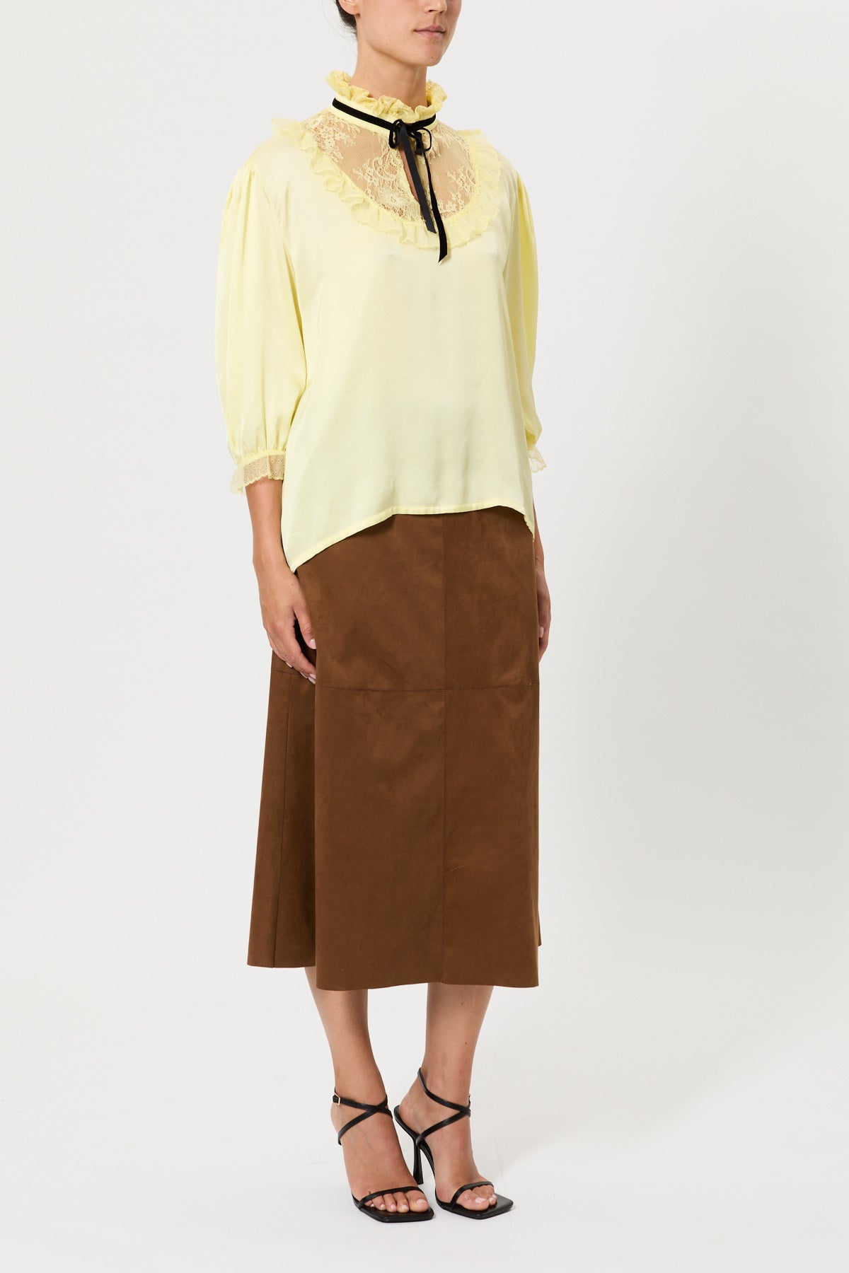 CAMICIA IN RASO CON PIZZO