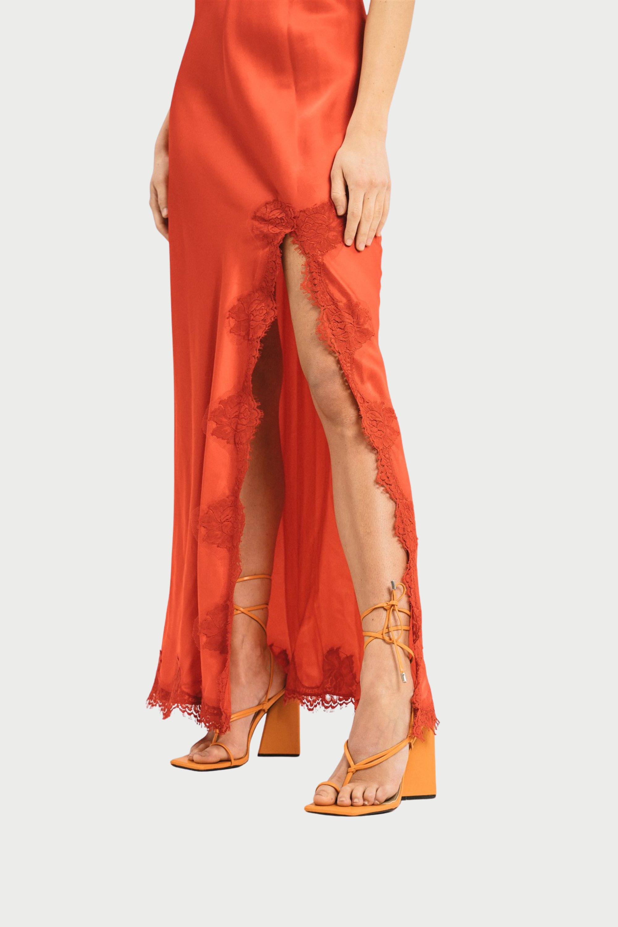 SLIP DRESS STAR CON PIZZO E SPACCO LATERALE