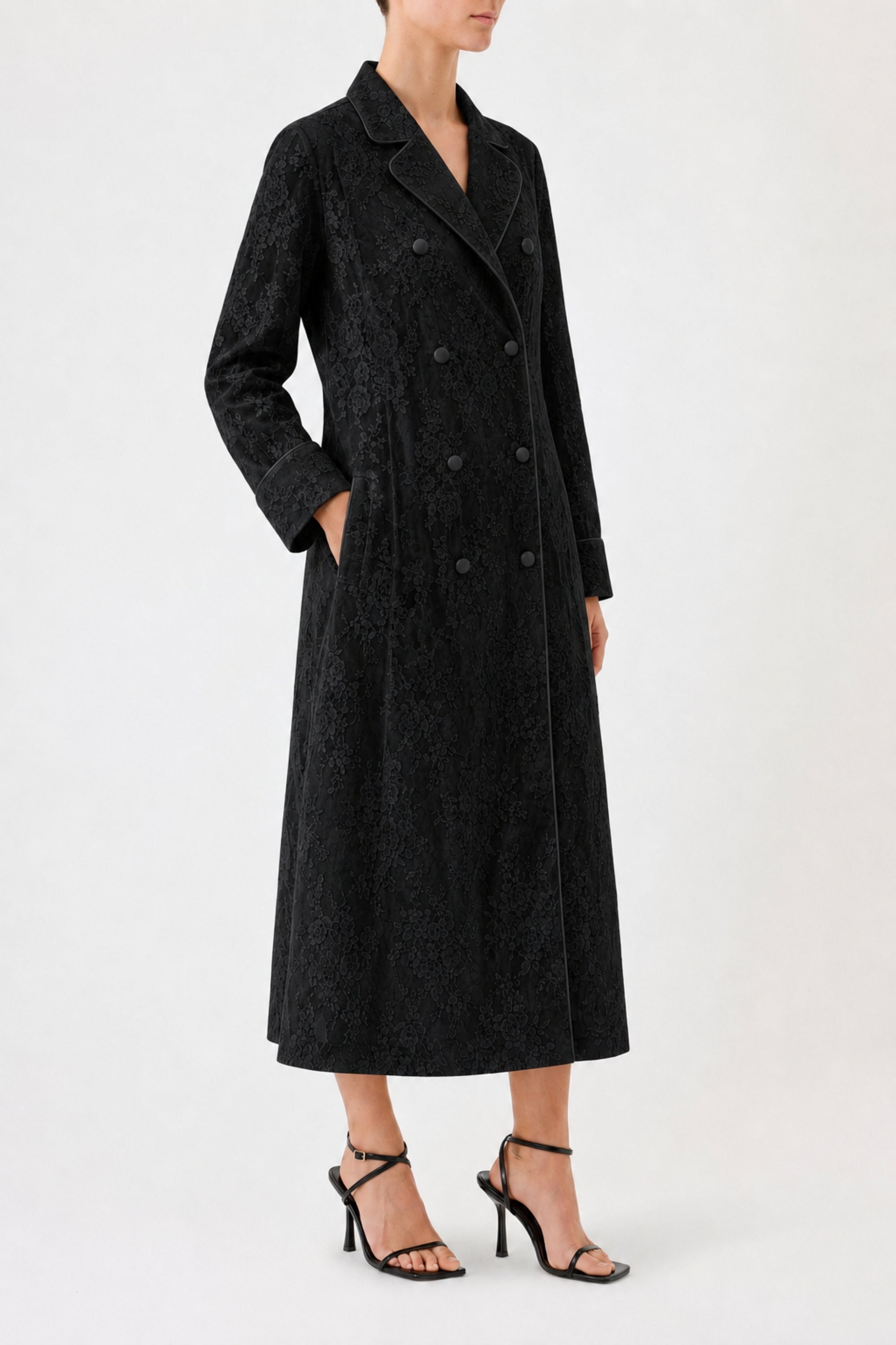 TRENCH IN PIZZO CON PIPING