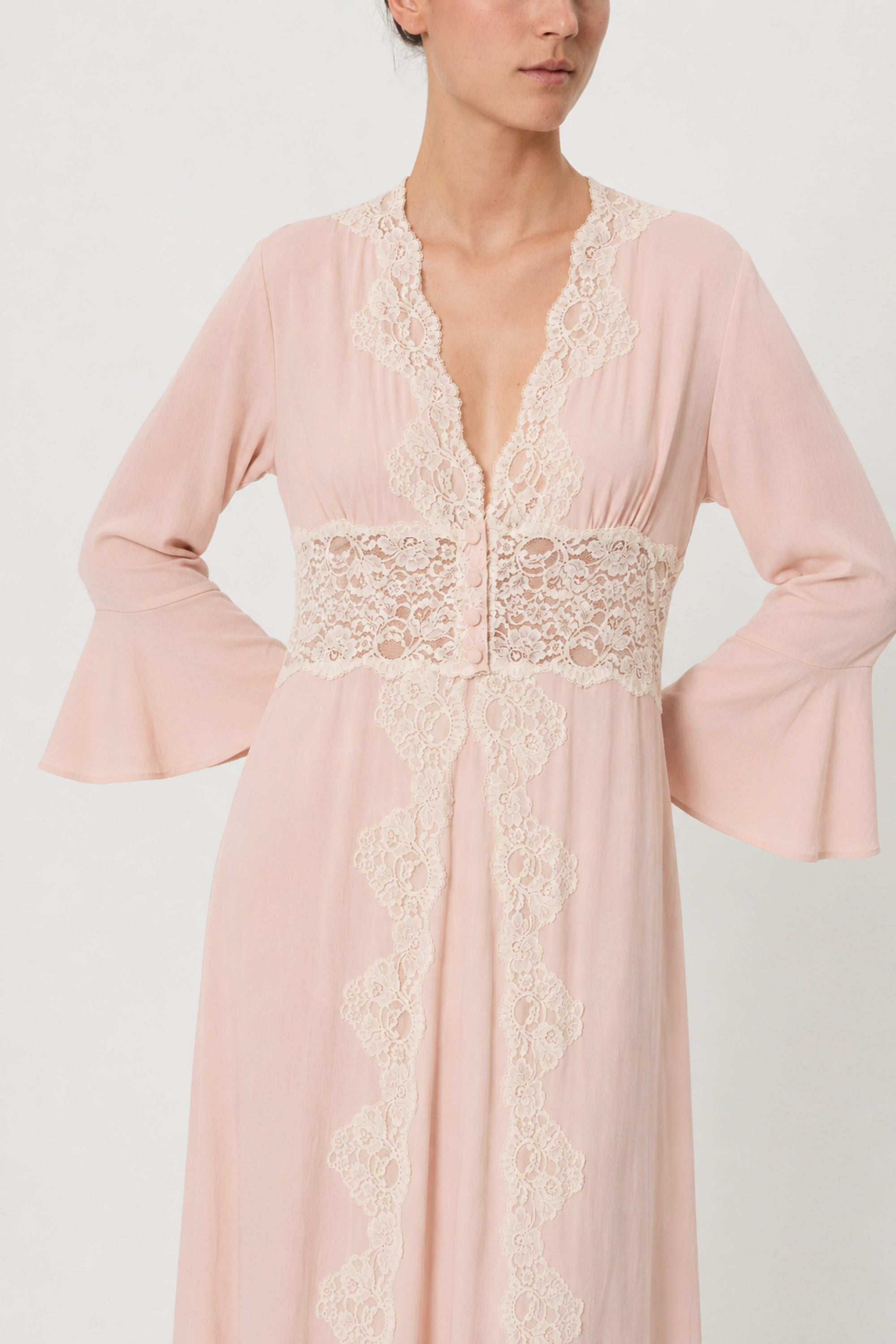 DRESS WITH LACE DETAILS