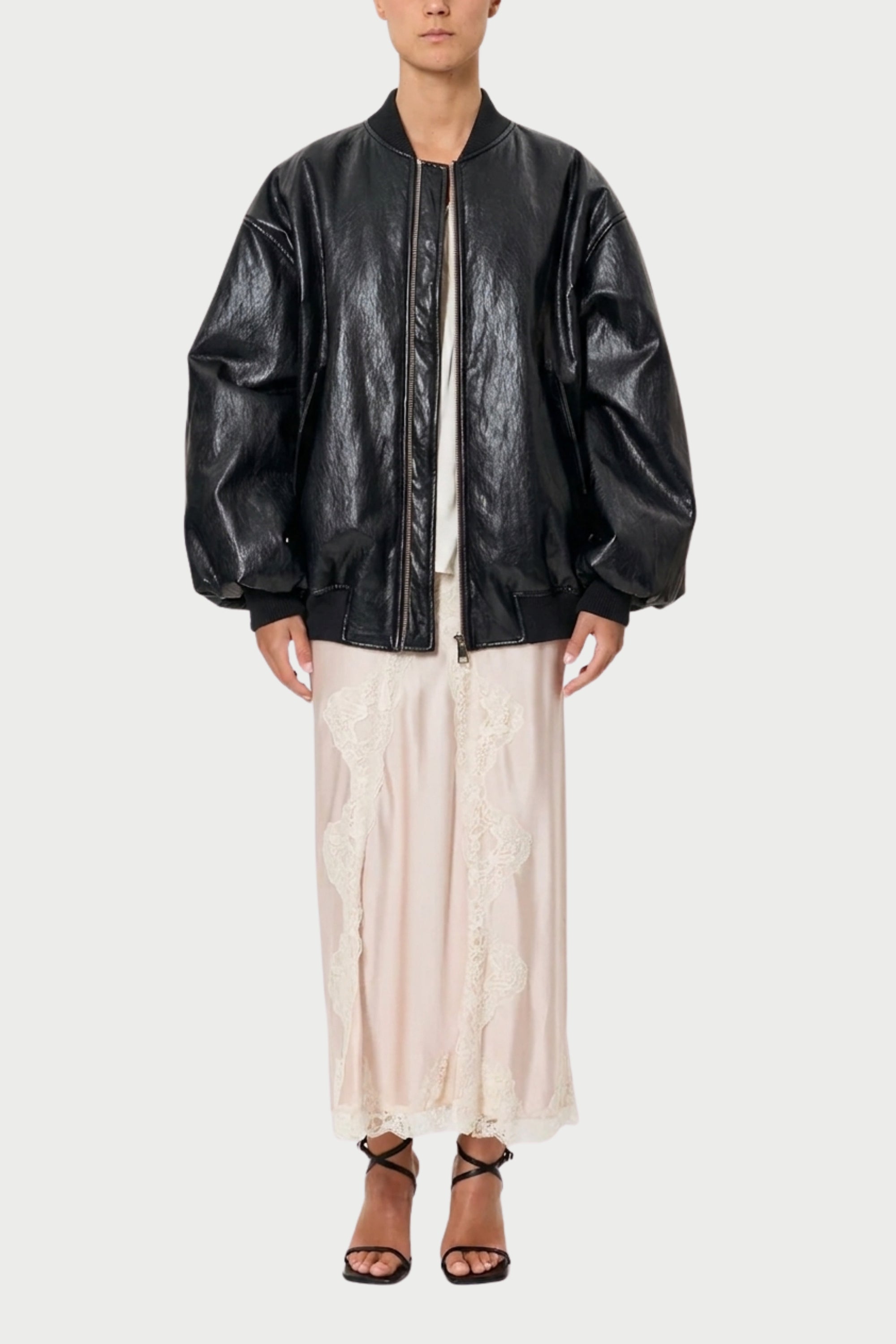 BOMBER