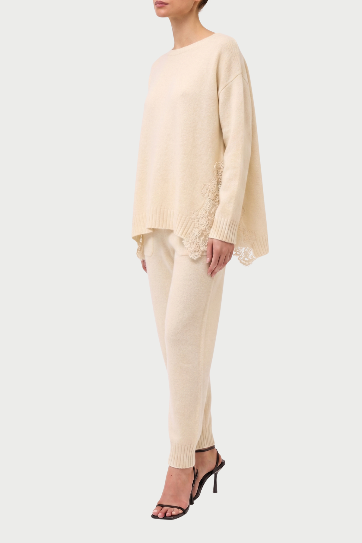 MAGLIA GIROCOLLO CON SPACCO E PIZZO