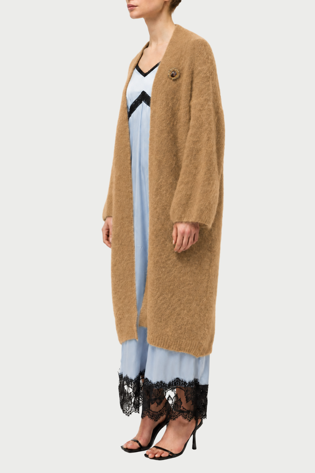 CARDIGAN GARZATO LUNGO CON SPILLA GIOIELLO