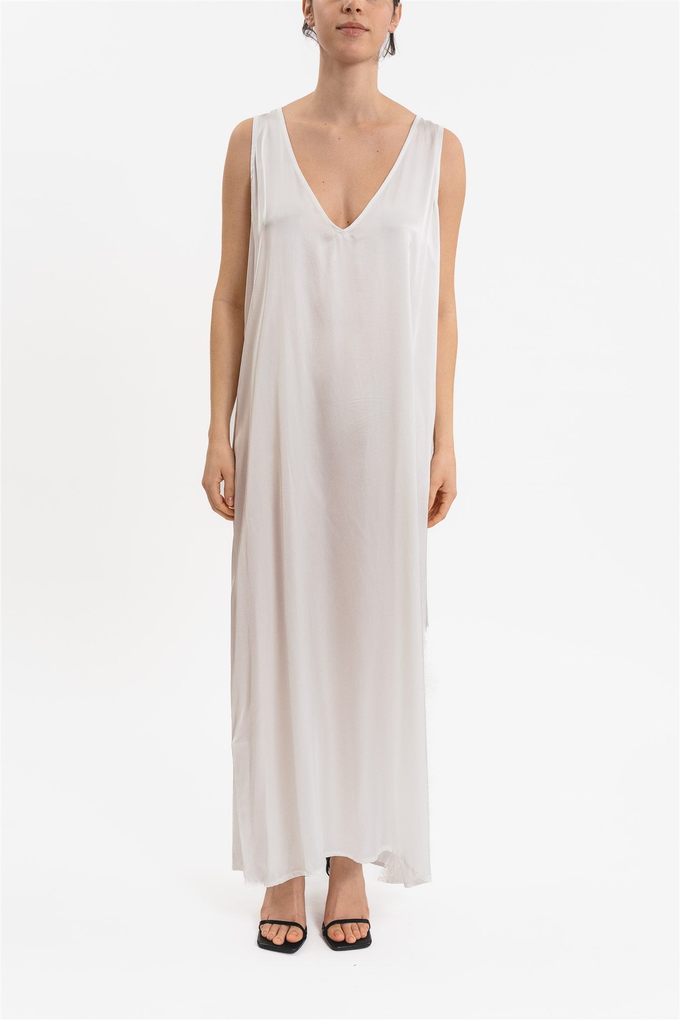 Slip dress bianco scollo a V frontale