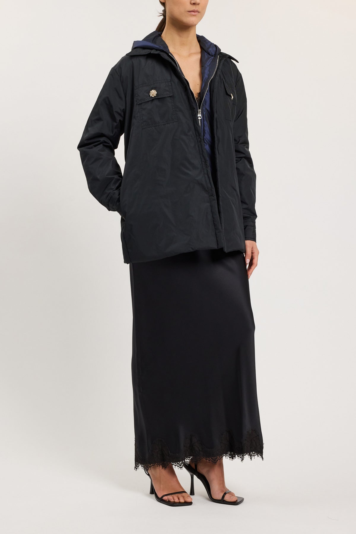 100 GRAM DOUBLE OVERSIZED JACKET WITH HOOD AND BELT