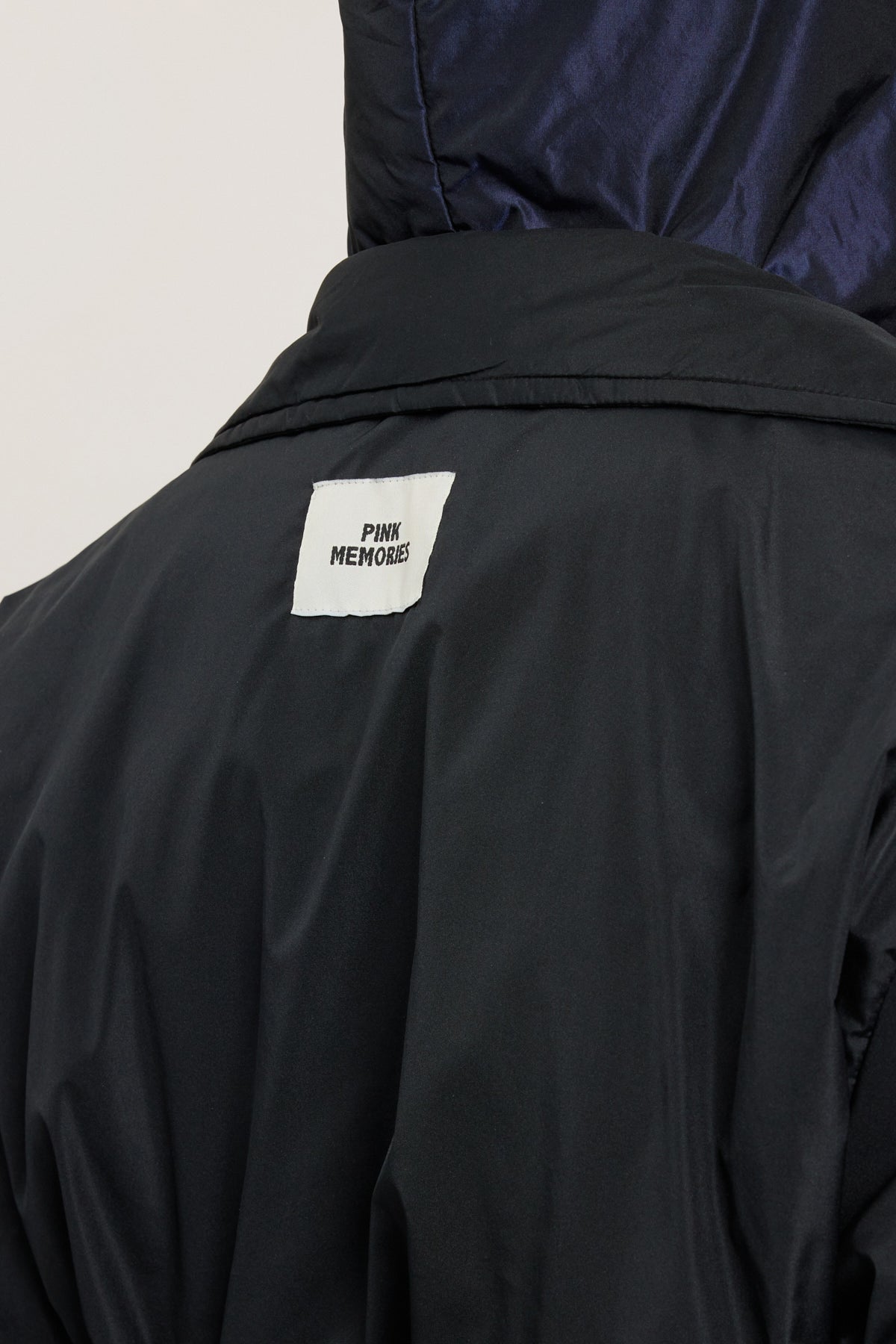 100 GRAM DOUBLE OVERSIZED JACKET WITH HOOD AND BELT