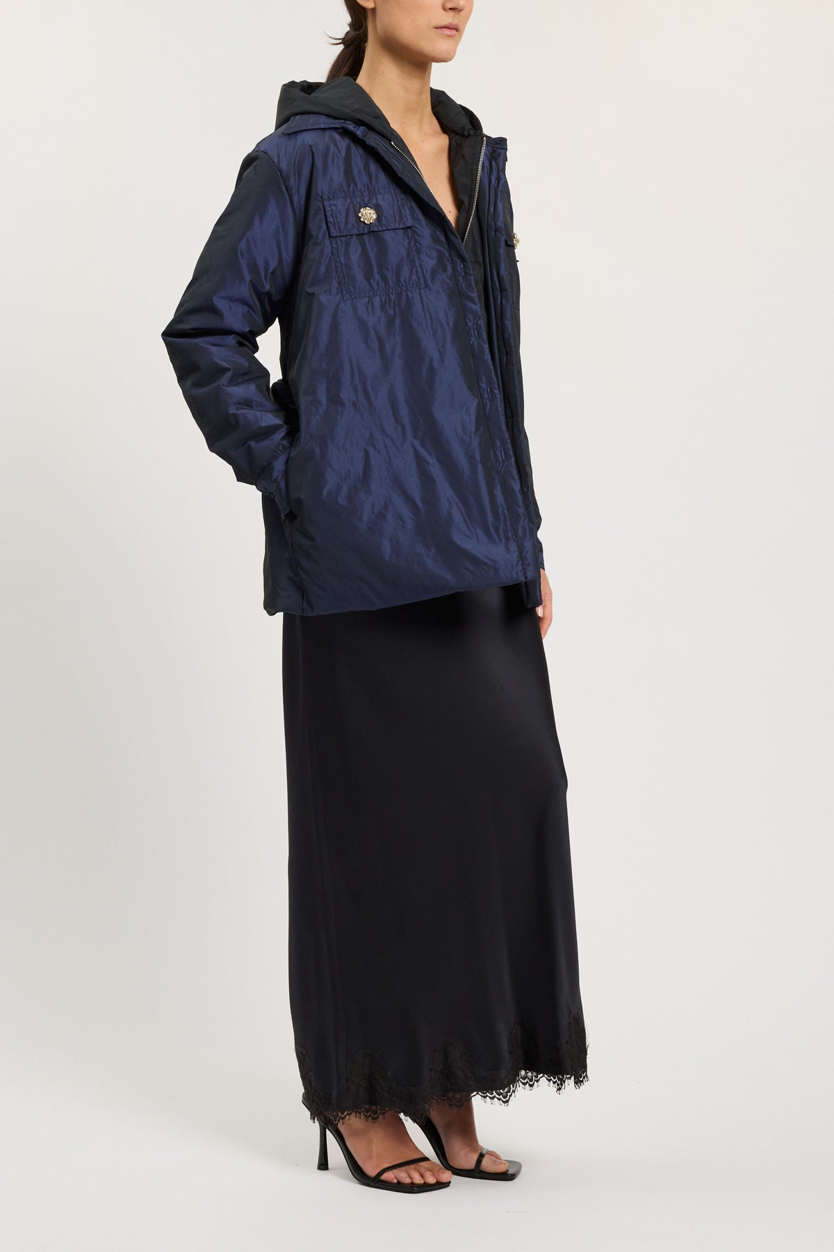 100 GRAM DOUBLE OVERSIZED JACKET WITH HOOD AND BELT
