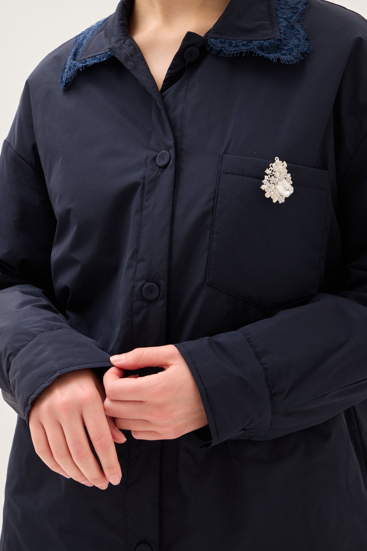 CAMICIA 50 GRAMMI CON SPILLA GIOIELLO