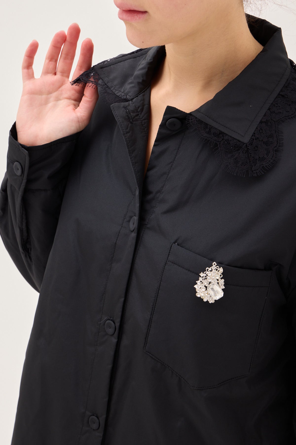 CAMICIA 50 GRAMMI CON SPILLA GIOIELLO