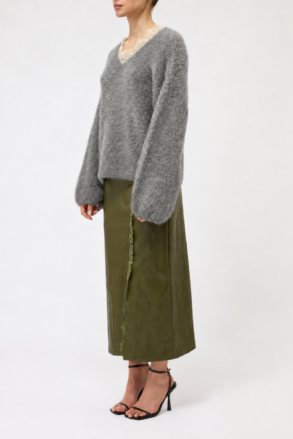 MAGLIA GARZATA IN ALPACA CON PIZZO