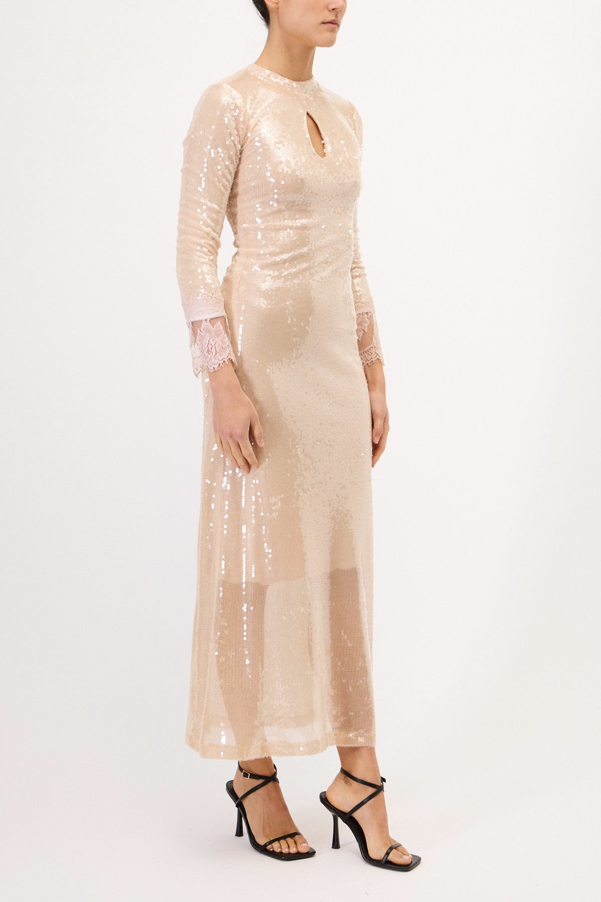 ABITO IN PAILLETTES LUNGO