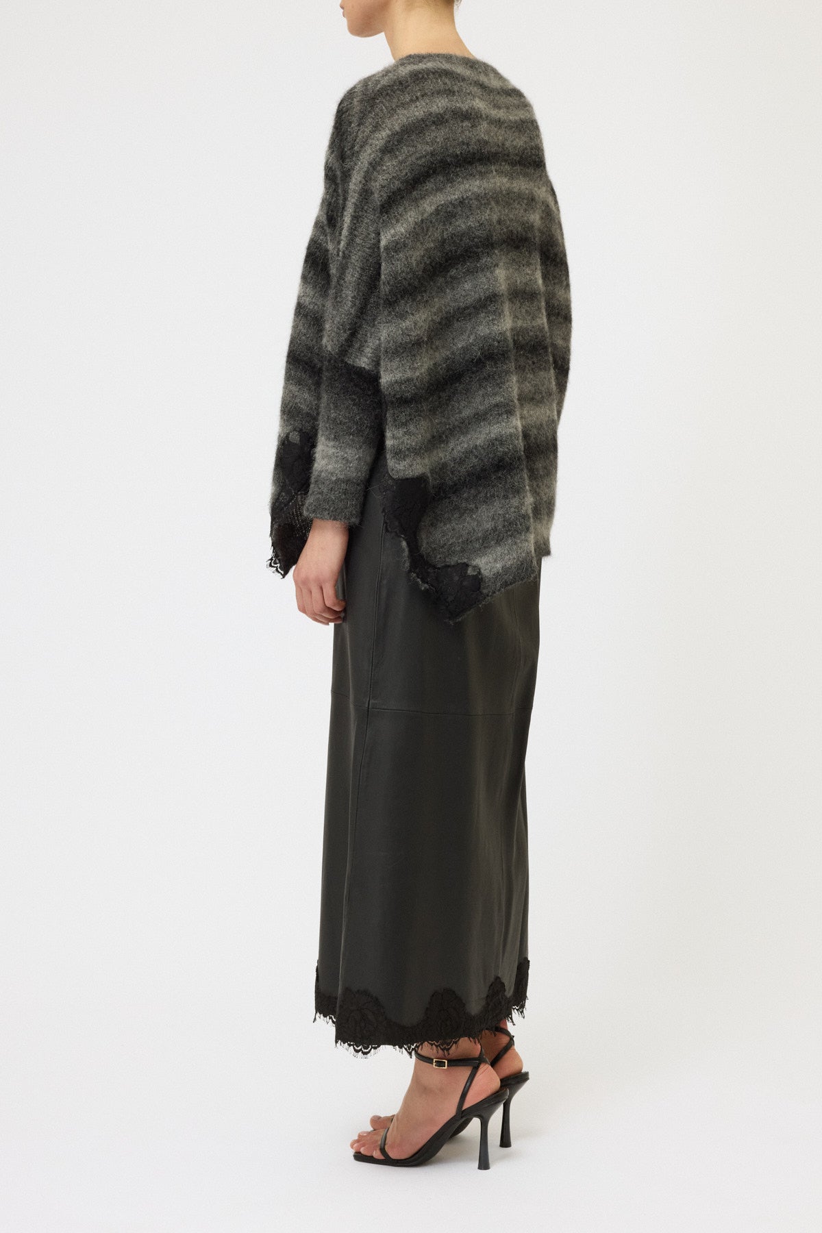 MAGLIA KIMONO CON SPACCO E PIZZO