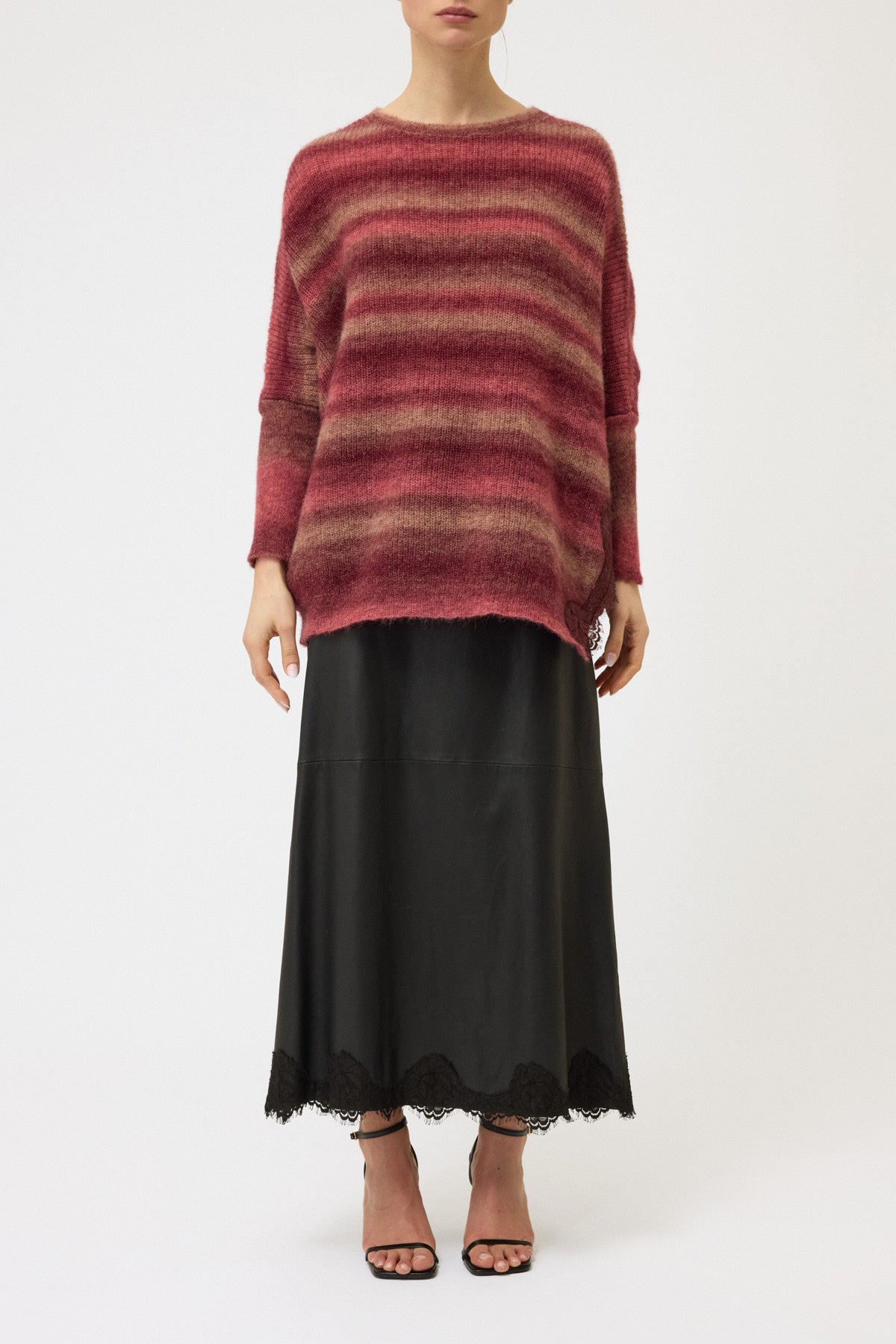 MAGLIA KIMONO CON SPACCO E PIZZO