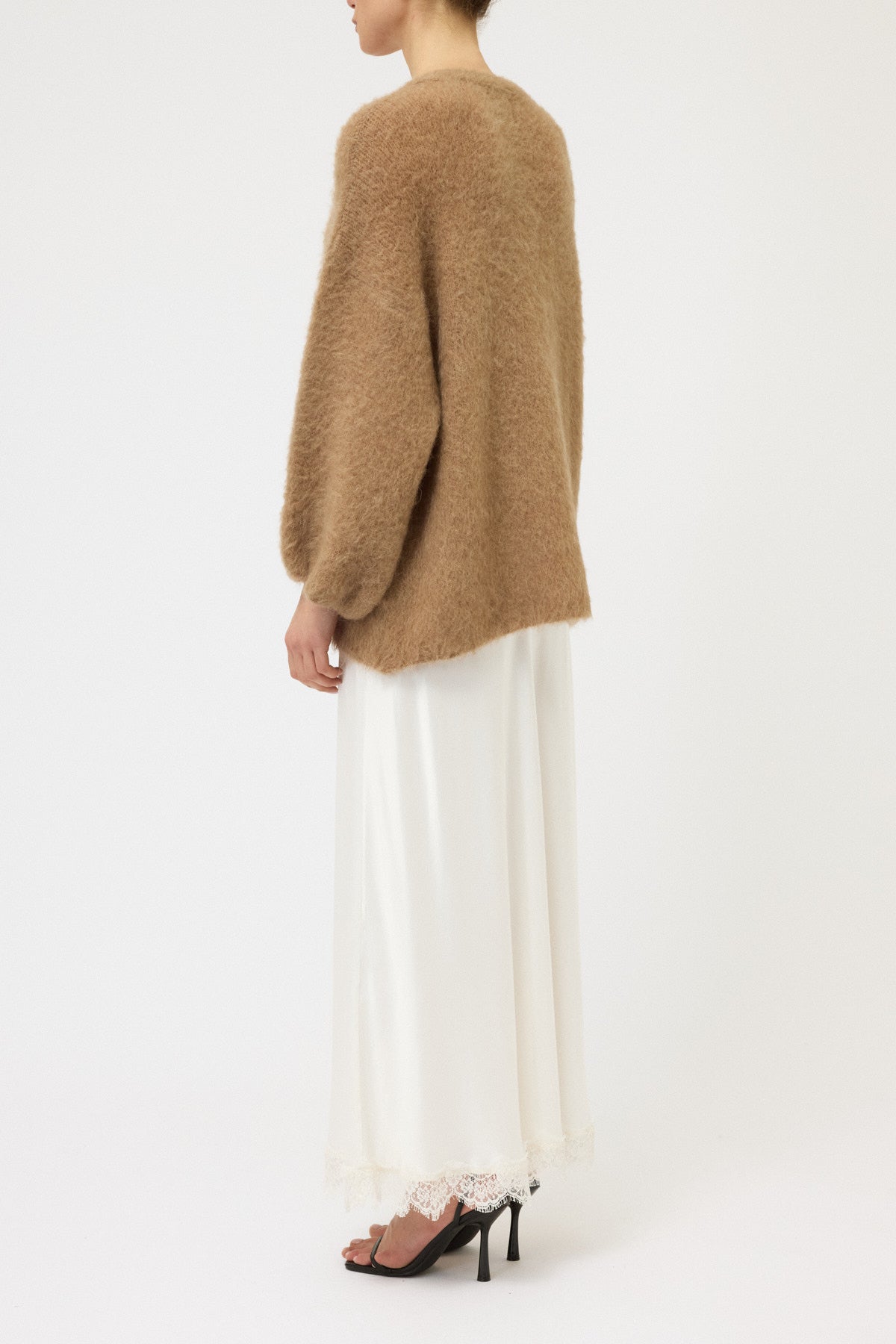 CARDIGAN GARZATO CON SPILLA GIOIELLO