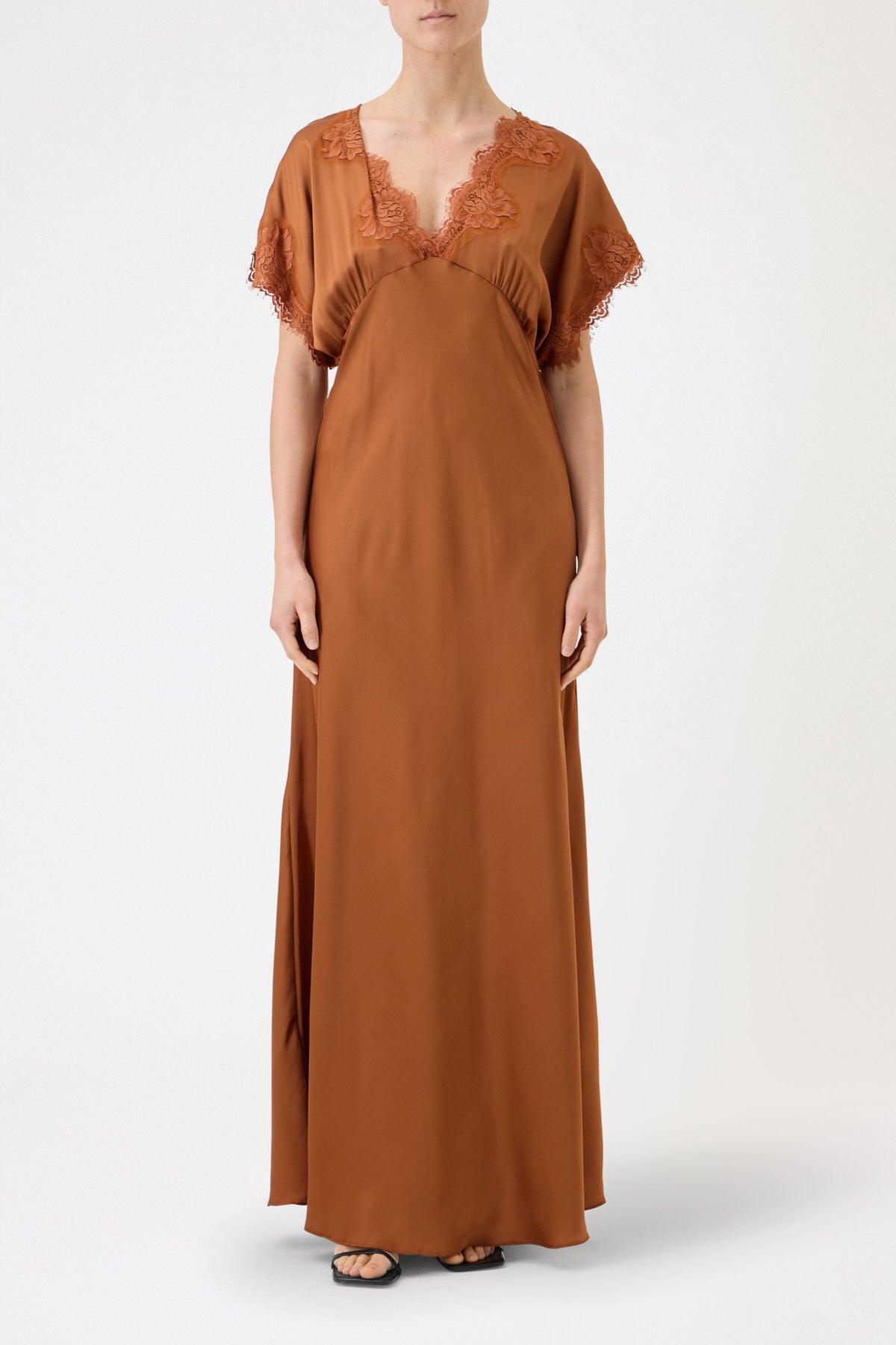 ABITO LUNGO EMILIA IN VISCOSA CON PIZZO