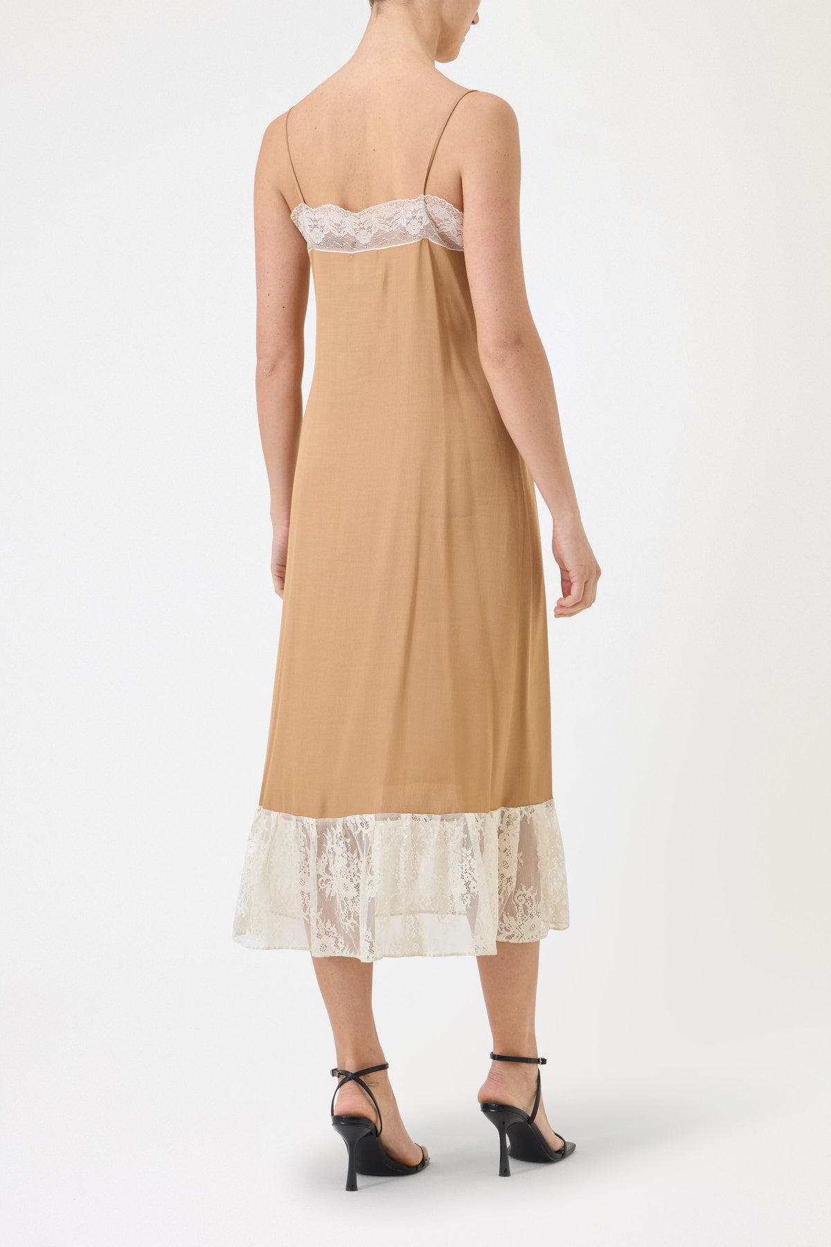 SLIP DRESS CON PIZZO A CONTRASTO CON SPILLA