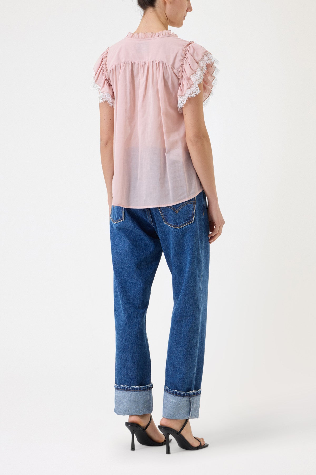 MUSLIN AND LACE TOP