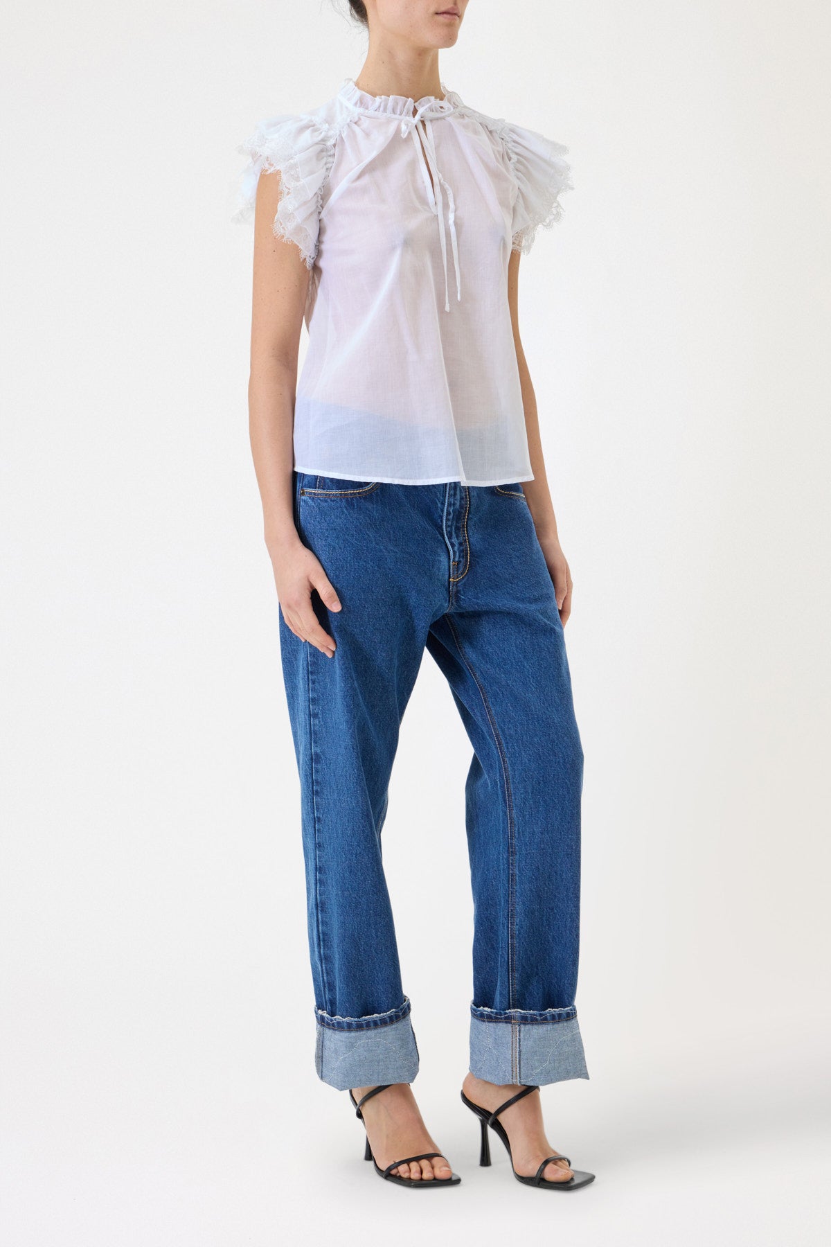 MUSLIN AND LACE TOP
