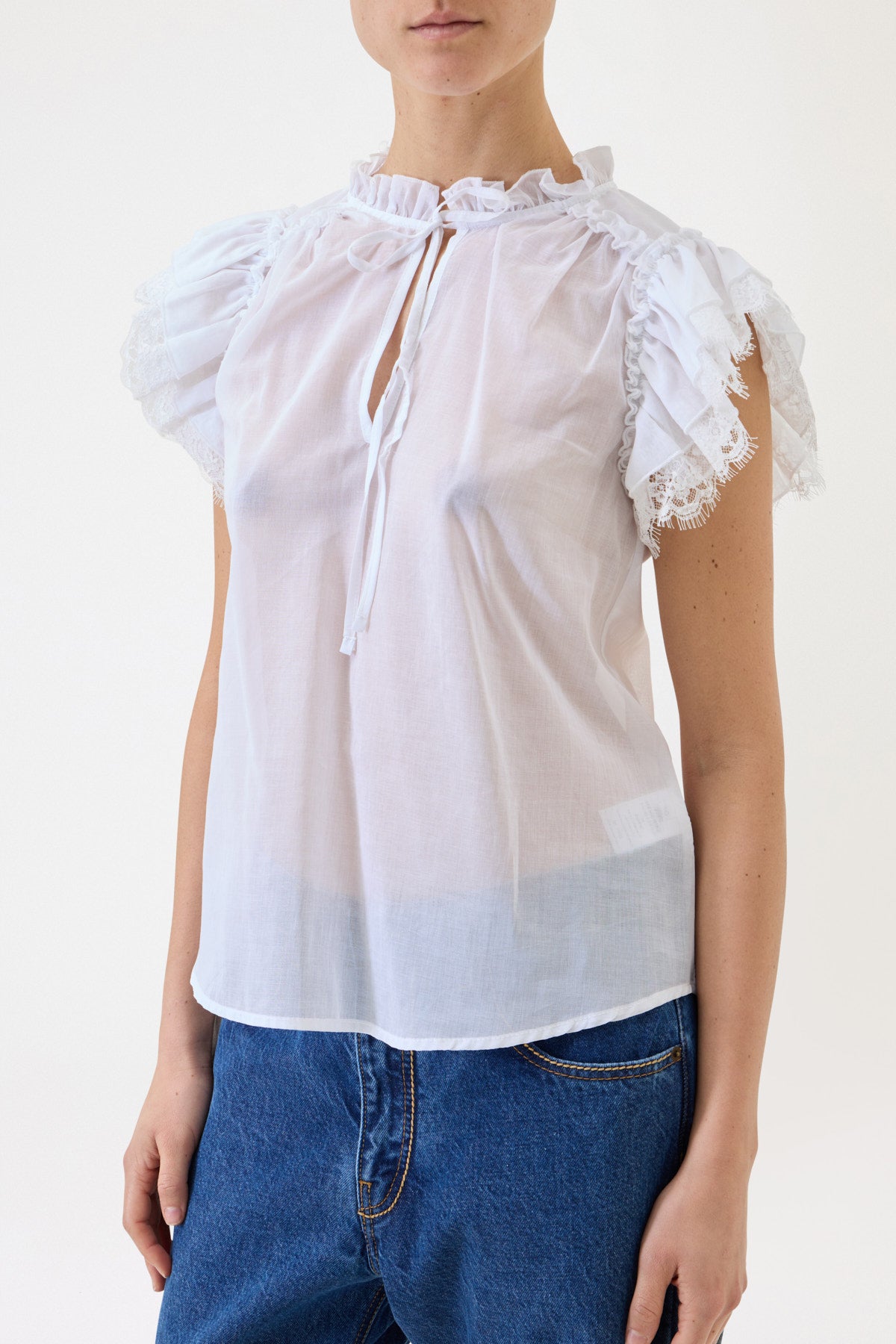MUSLIN AND LACE TOP