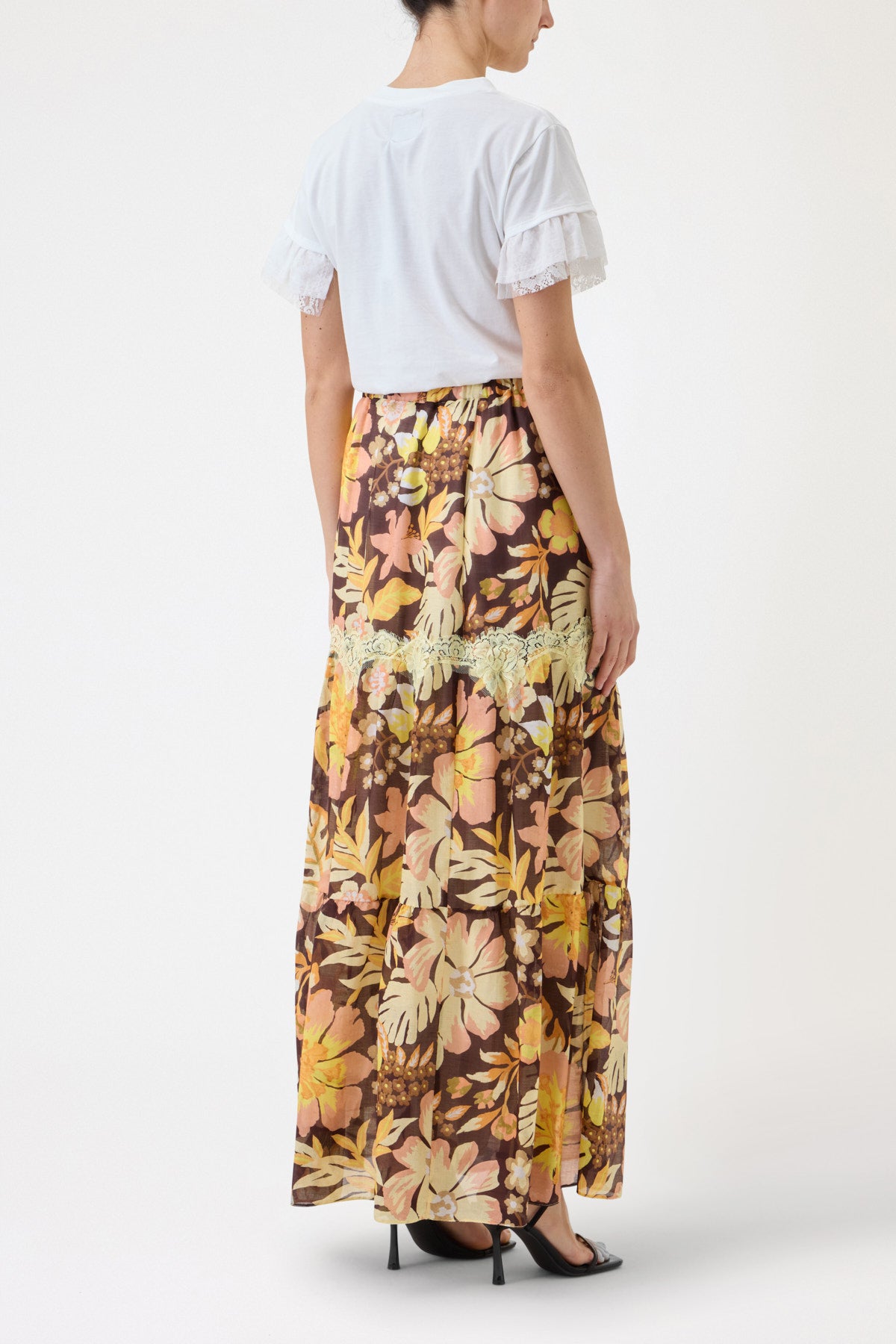 FLOUNCE SKIRT WITH LACE PATTERN