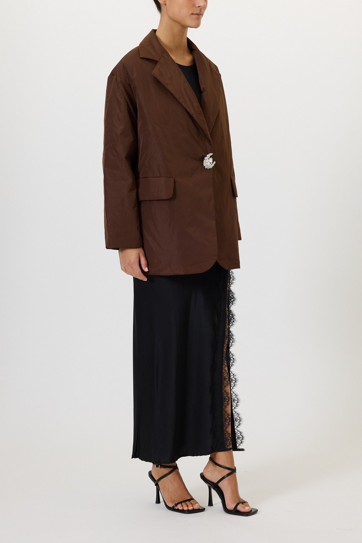 100 gram oversize jacket with jewelled button