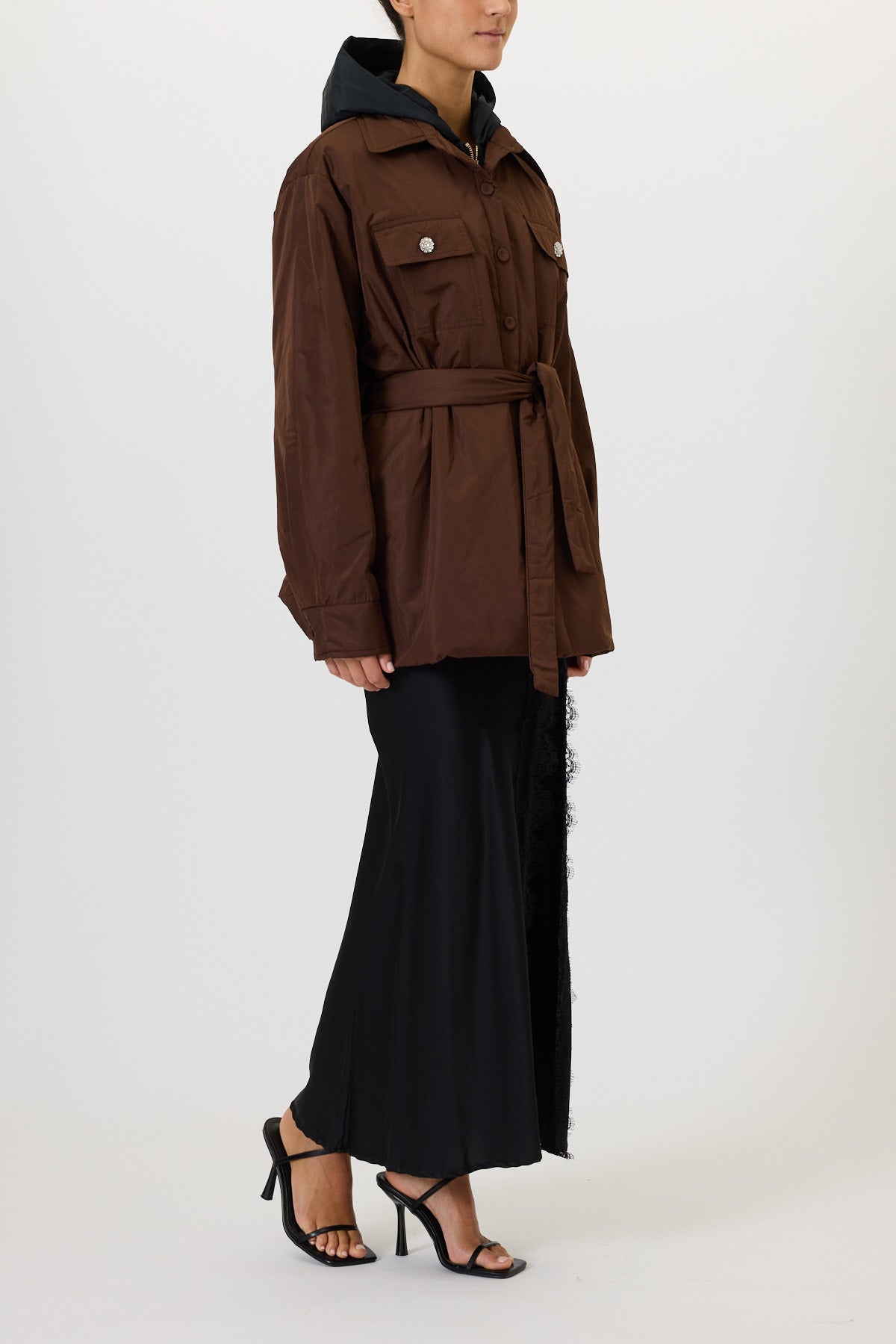 100 GRAM DOUBLE OVERSIZED JACKET WITH HOOD AND BELT