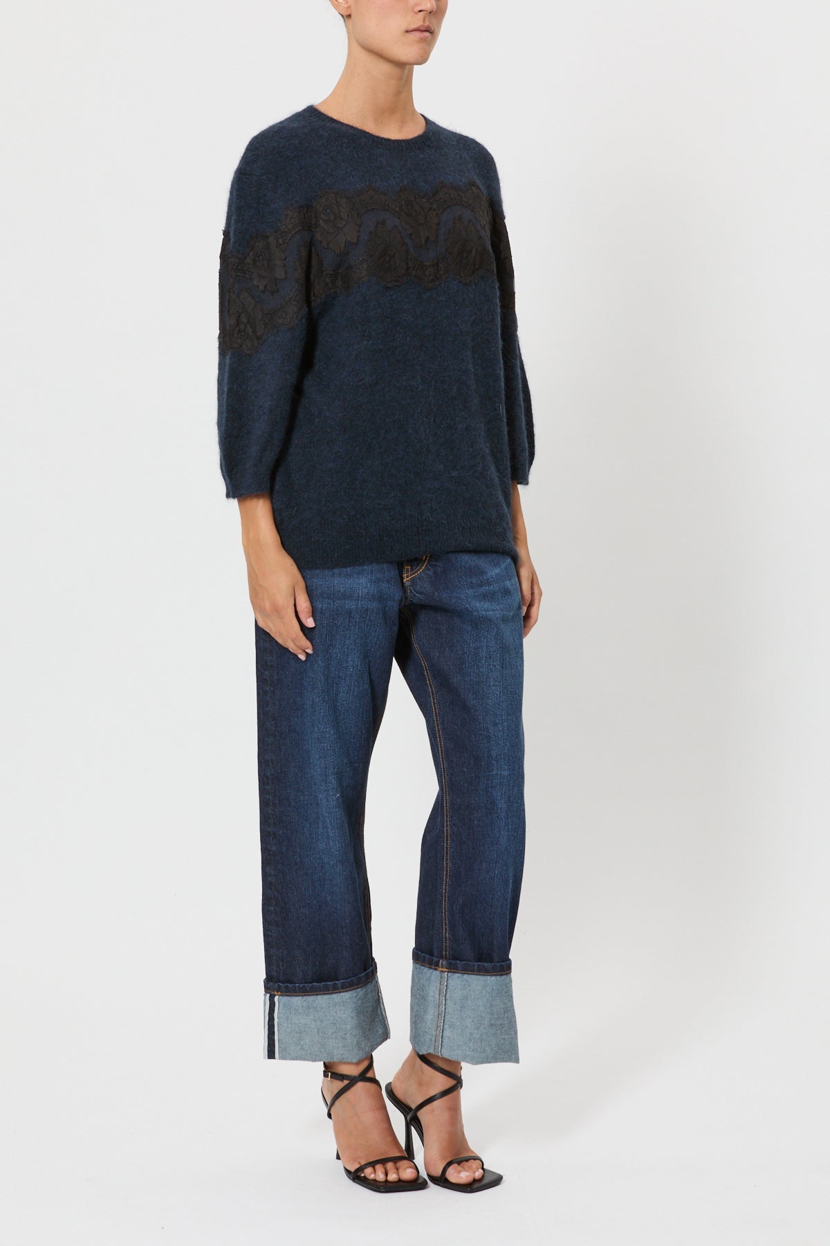 MAGLIA CON PIZZO