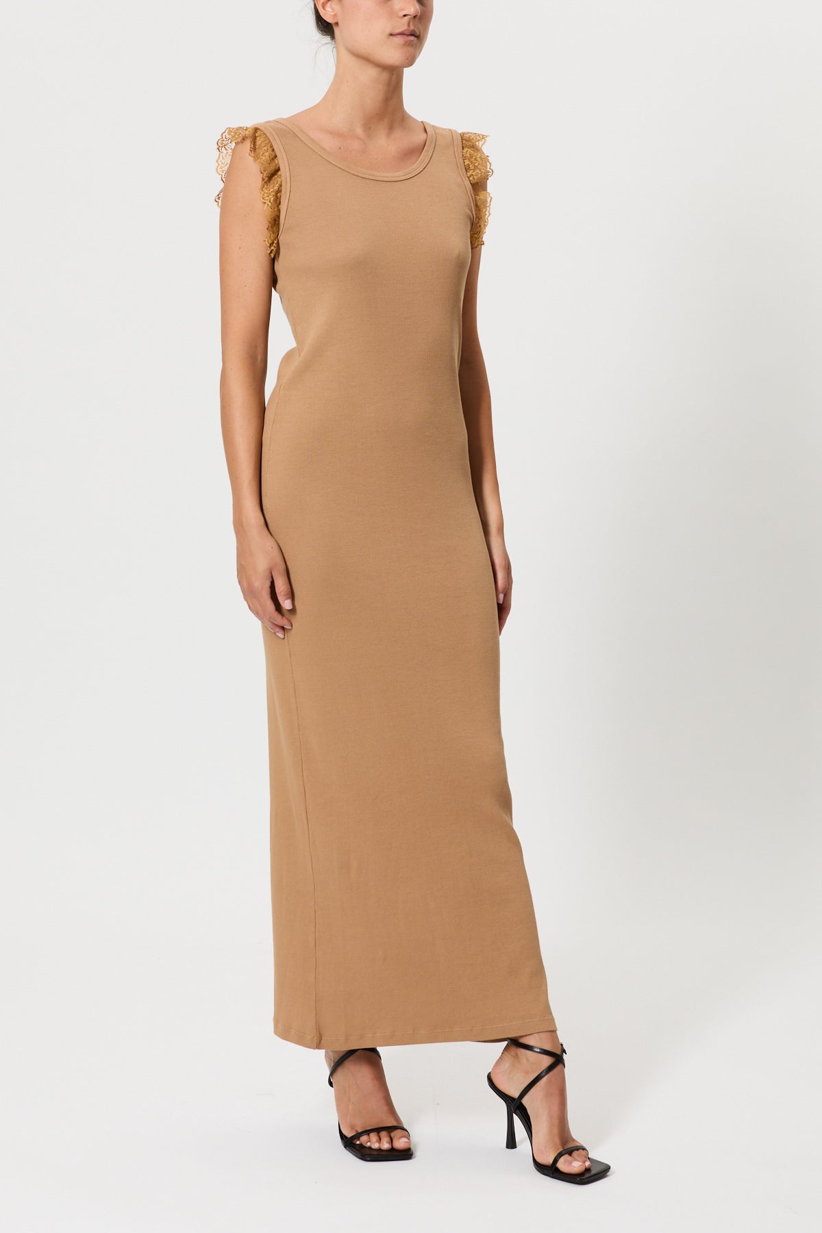 LONG RIBBED DRESS WITH LACE
