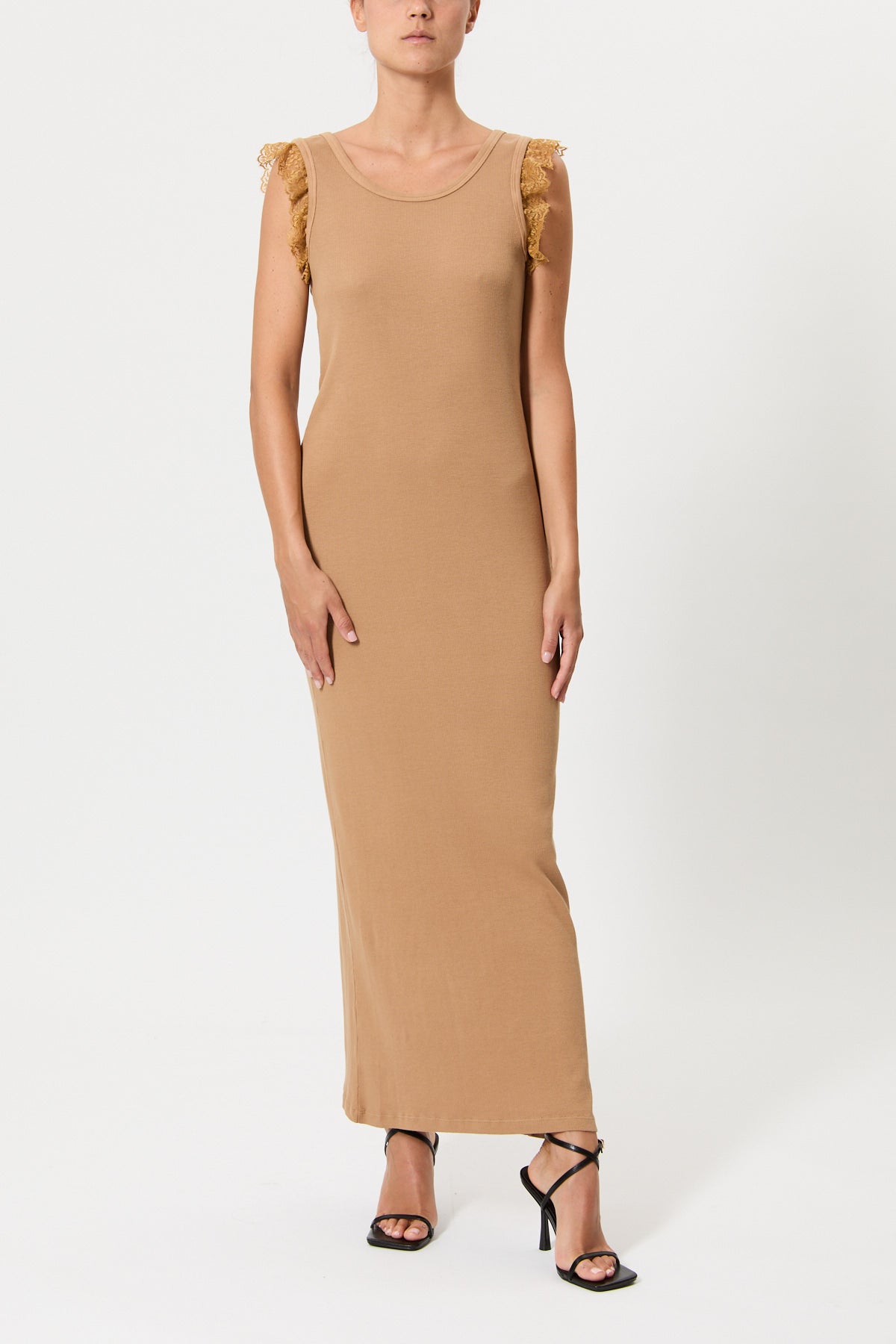 LONG RIBBED DRESS WITH LACE