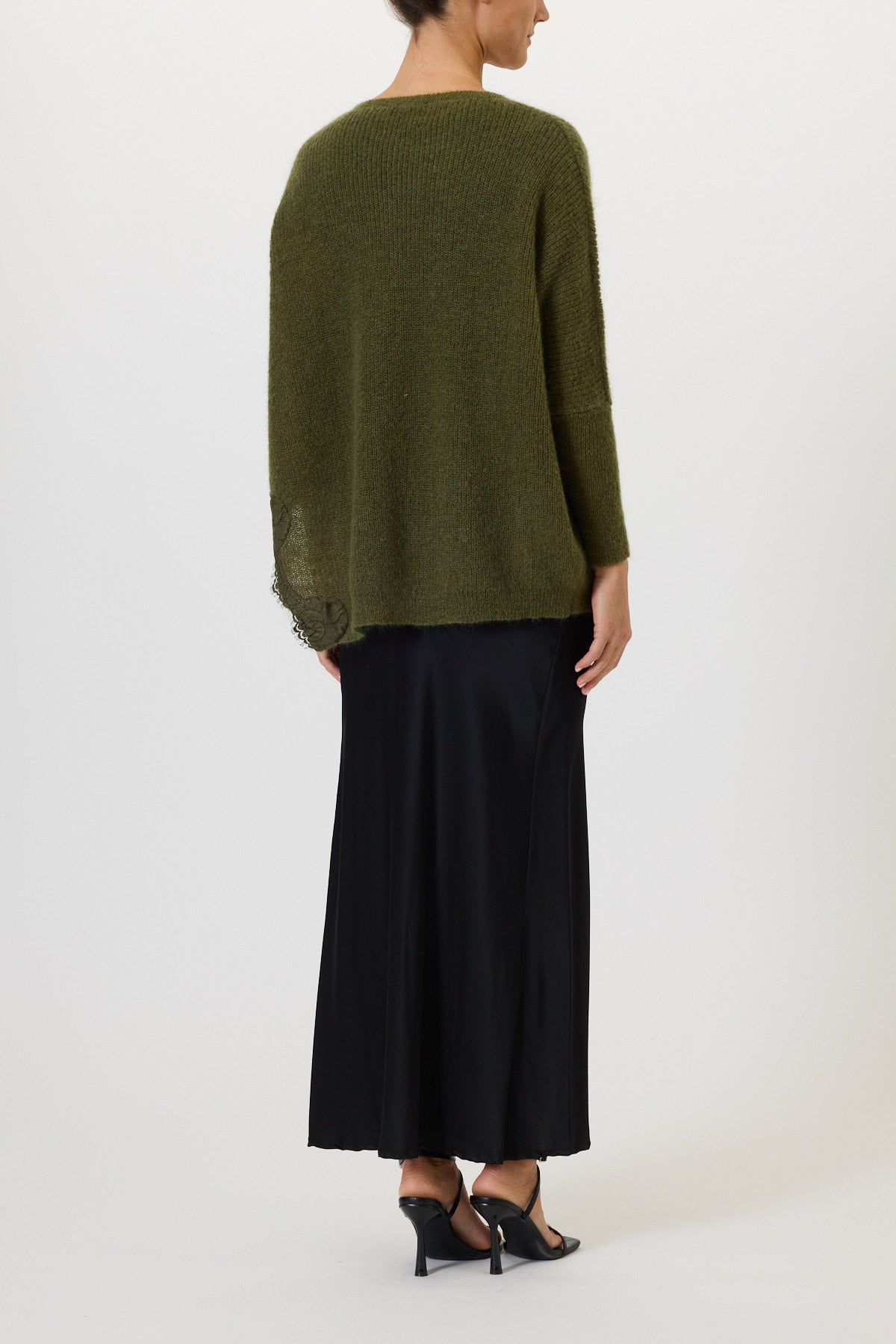 MAGLIA CON SPACCHI E PIZZO