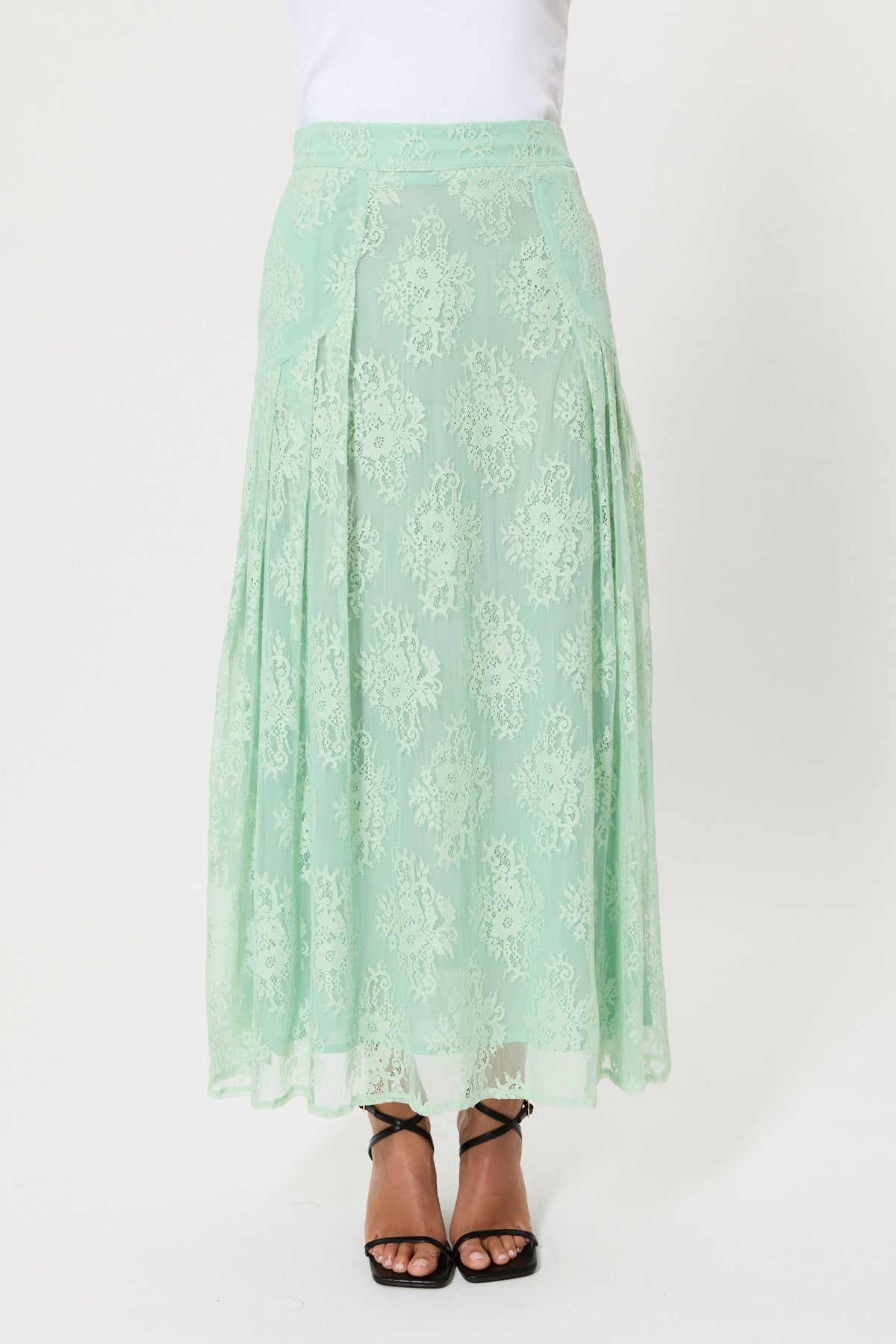 LONG LACE SKIRT
