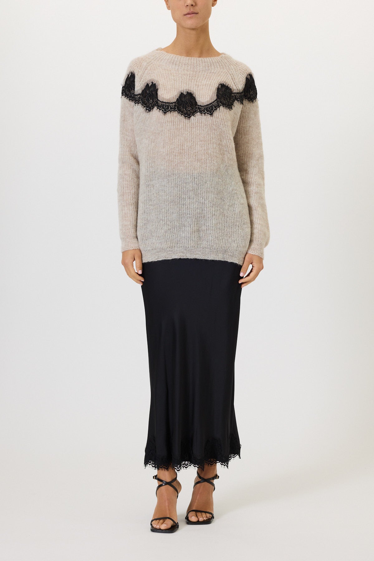 Boat neck sweater with lace