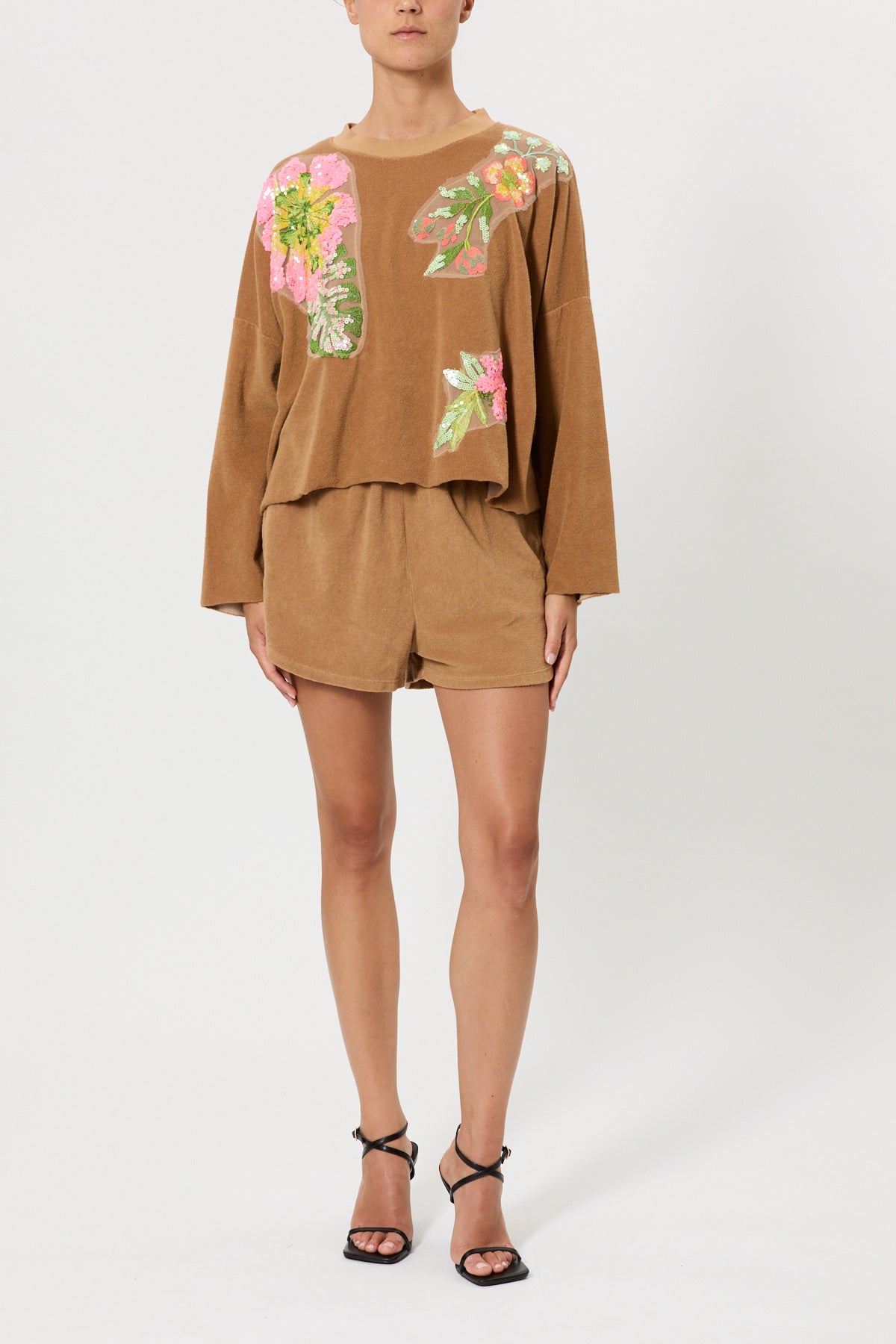 CREW NECK SWEATSHIRT WITH SEQUIN EMBROIDERY