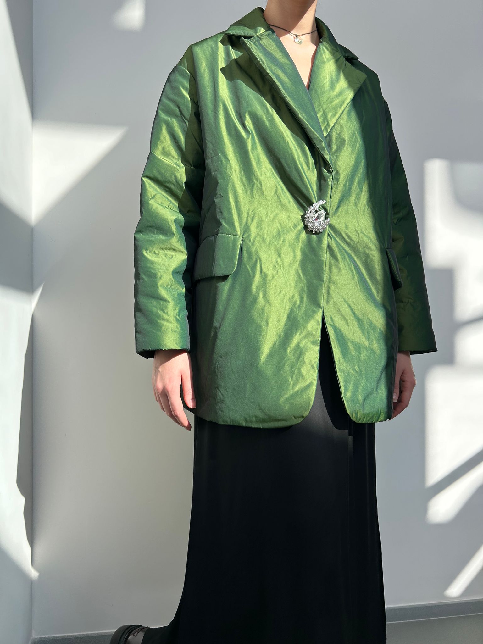 100 gram oversize jacket with jewelled button