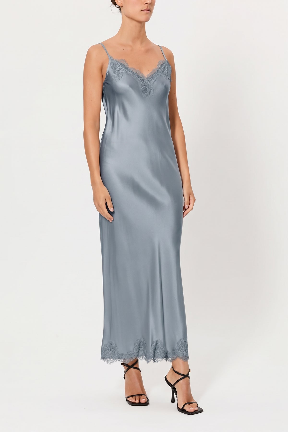CLAUDIA – VISCOSE AND LACE SLIP DRESS