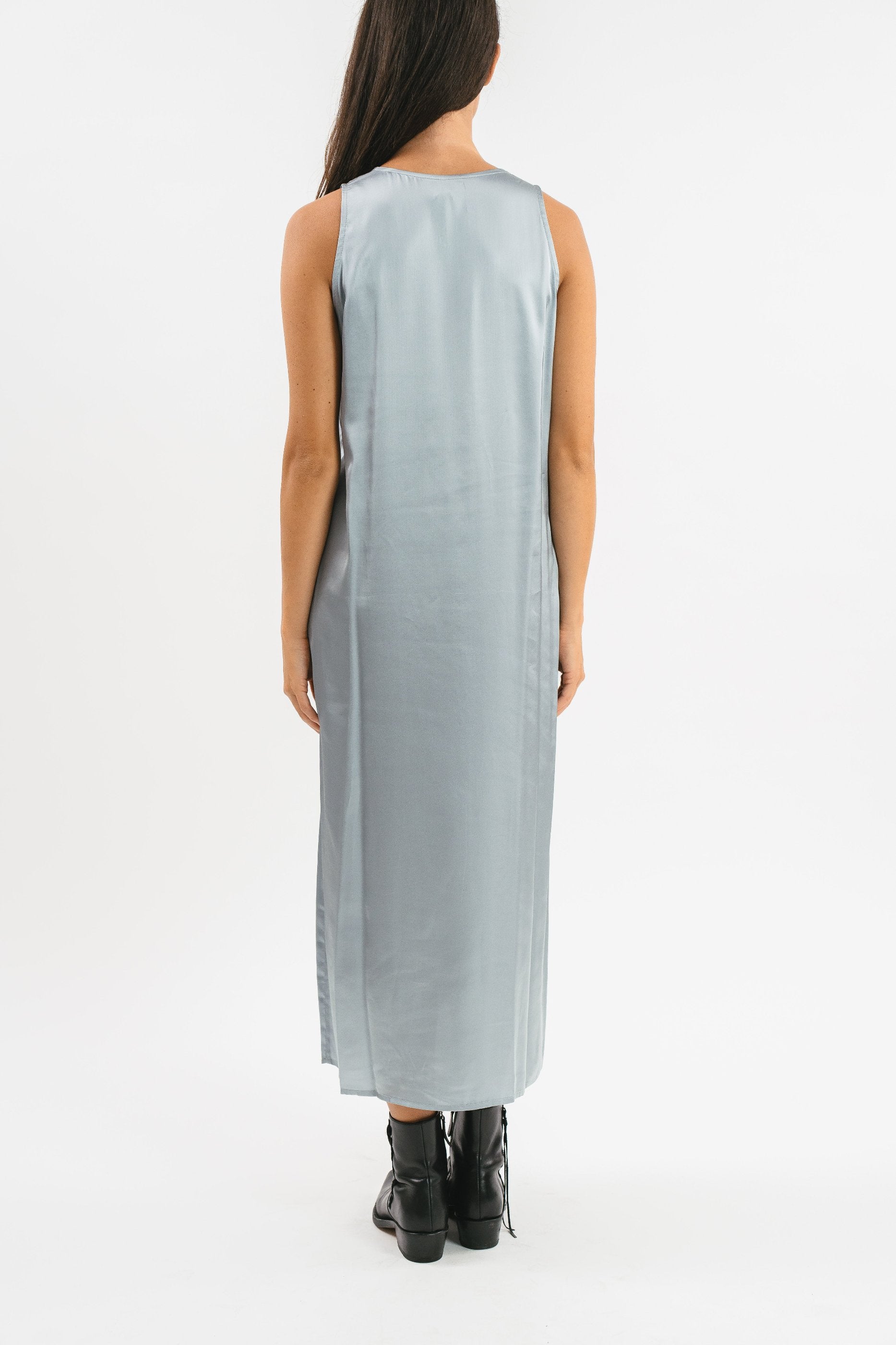 SLIP DRESS U-NECK